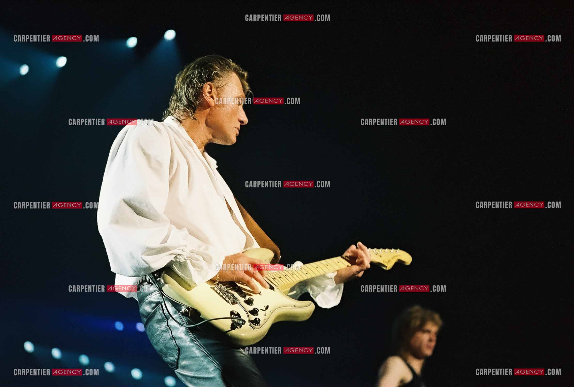 Le chanteur Johnny Hallyday en concert au Palais omnisports de Paris-Bercy du 14 septembre au 4 octobre 1992.        ( Exclusif )