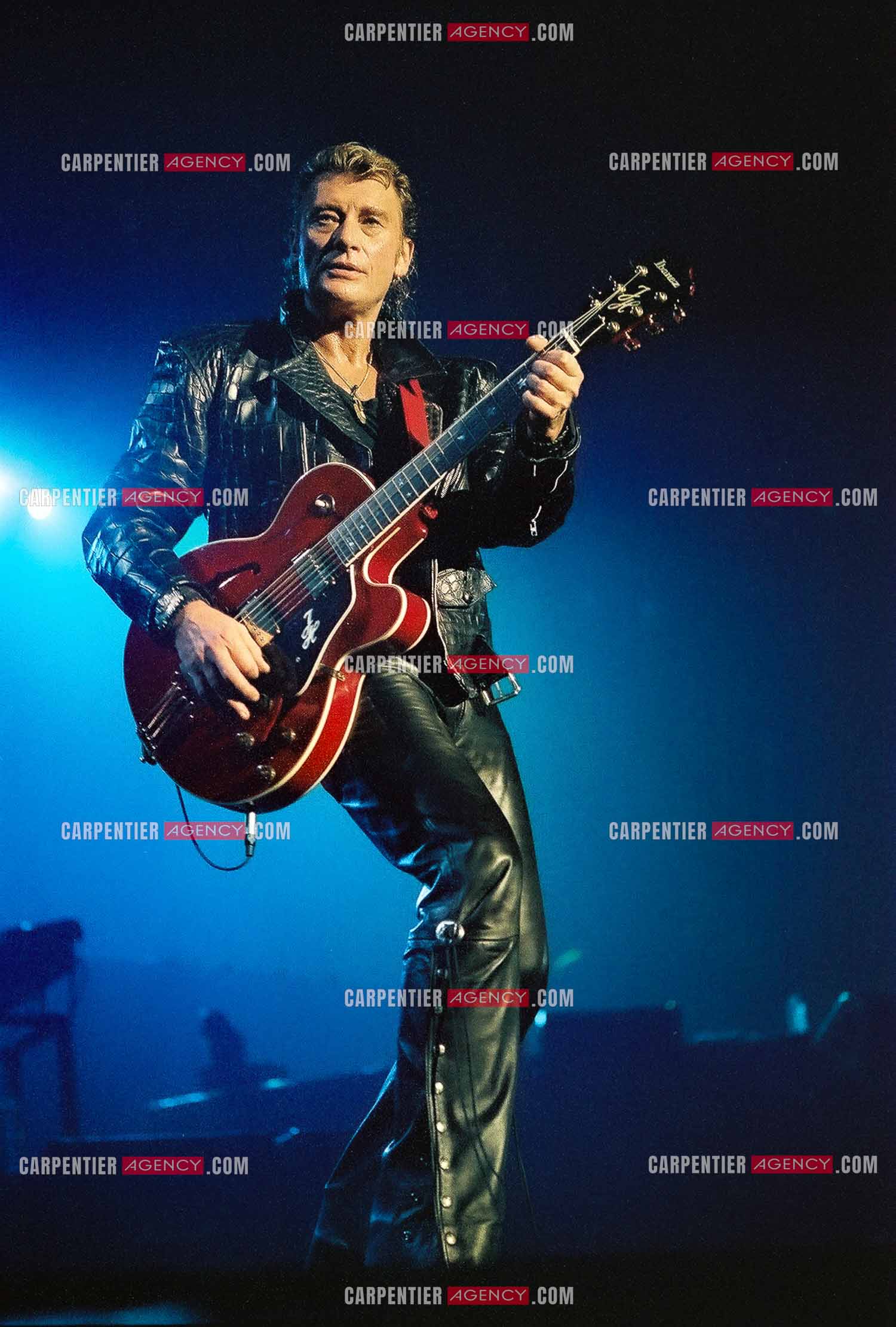 Le chanteur Johnny Hallyday en concert au Palais omnisports de Paris-Bercy du 14 septembre au 4 octobre 1992.        ( Exclusif )