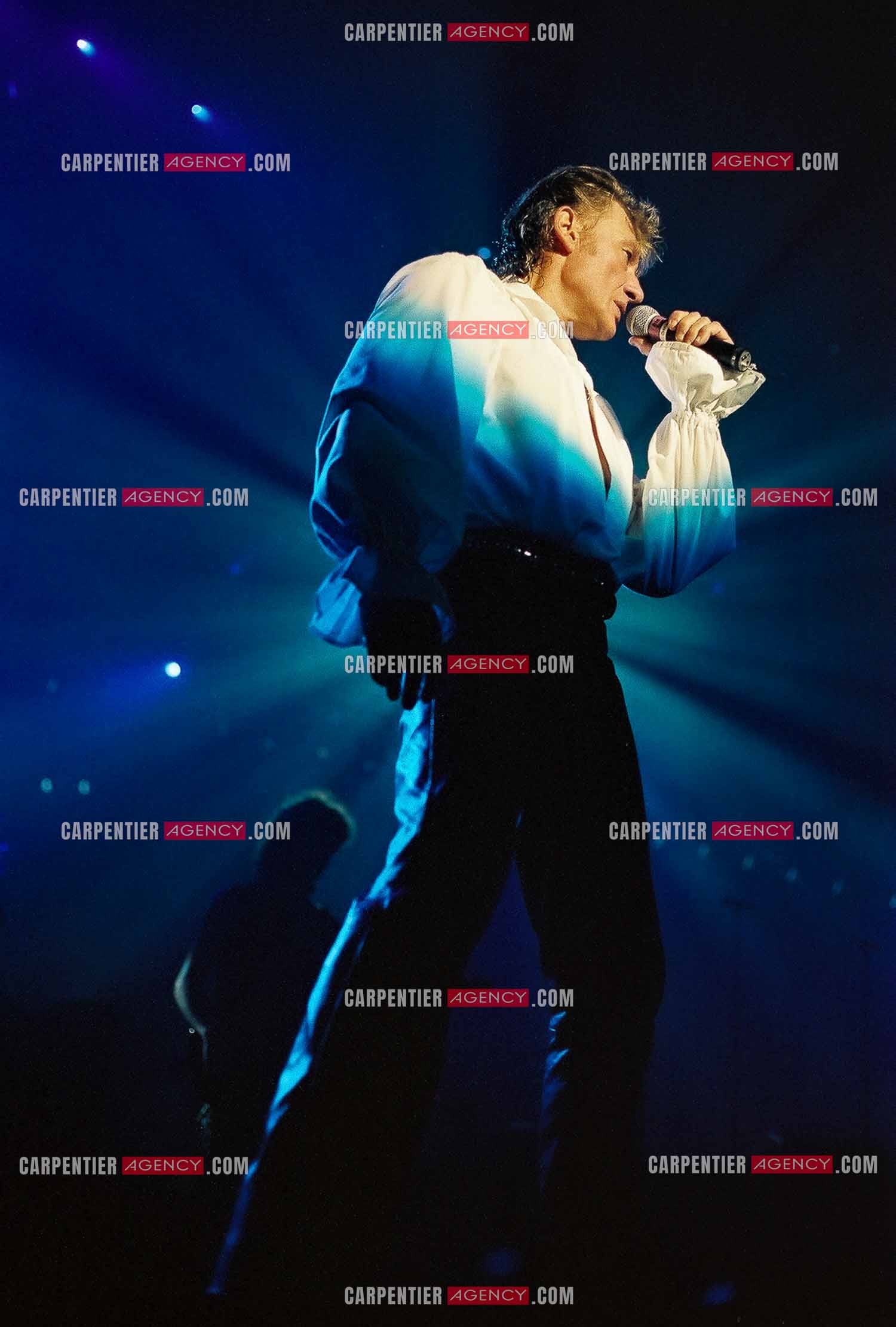 Le chanteur Johnny Hallyday en concert au Palais omnisports de Paris-Bercy du 14 septembre au 4 octobre 1992.        ( Exclusif )