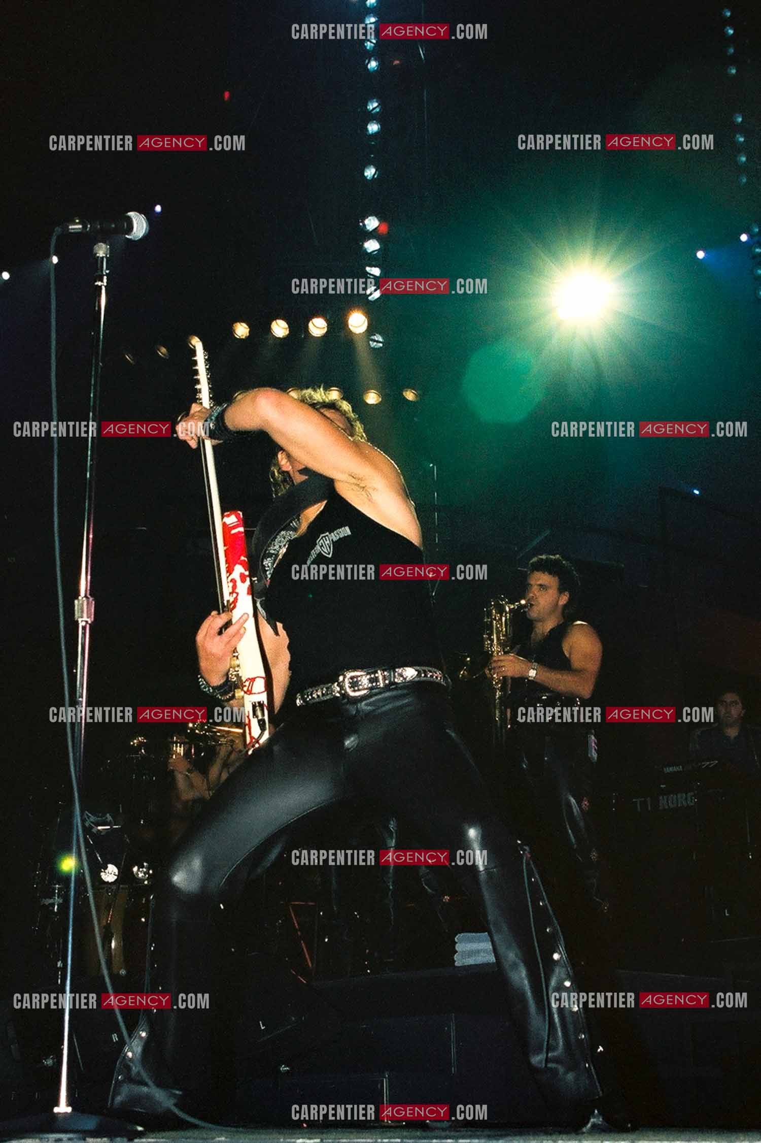 Le chanteur Johnny Hallyday en concert au Palais omnisports de Paris-Bercy du 14 septembre au 4 octobre 1992.        ( Exclusif )