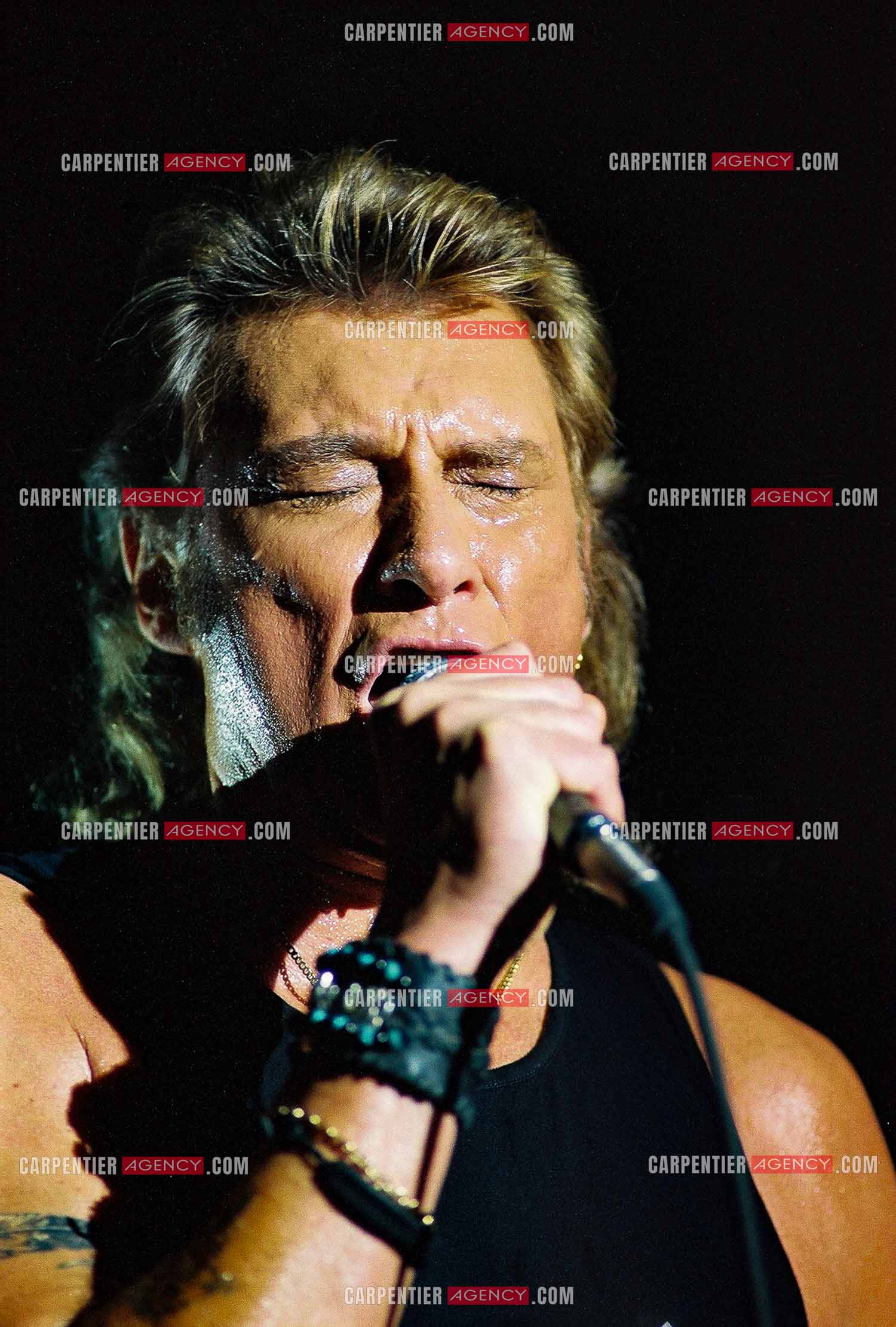 Le chanteur Johnny Hallyday en concert au Palais omnisports de Paris-Bercy du 14 septembre au 4 octobre 1992.        ( Exclusif )