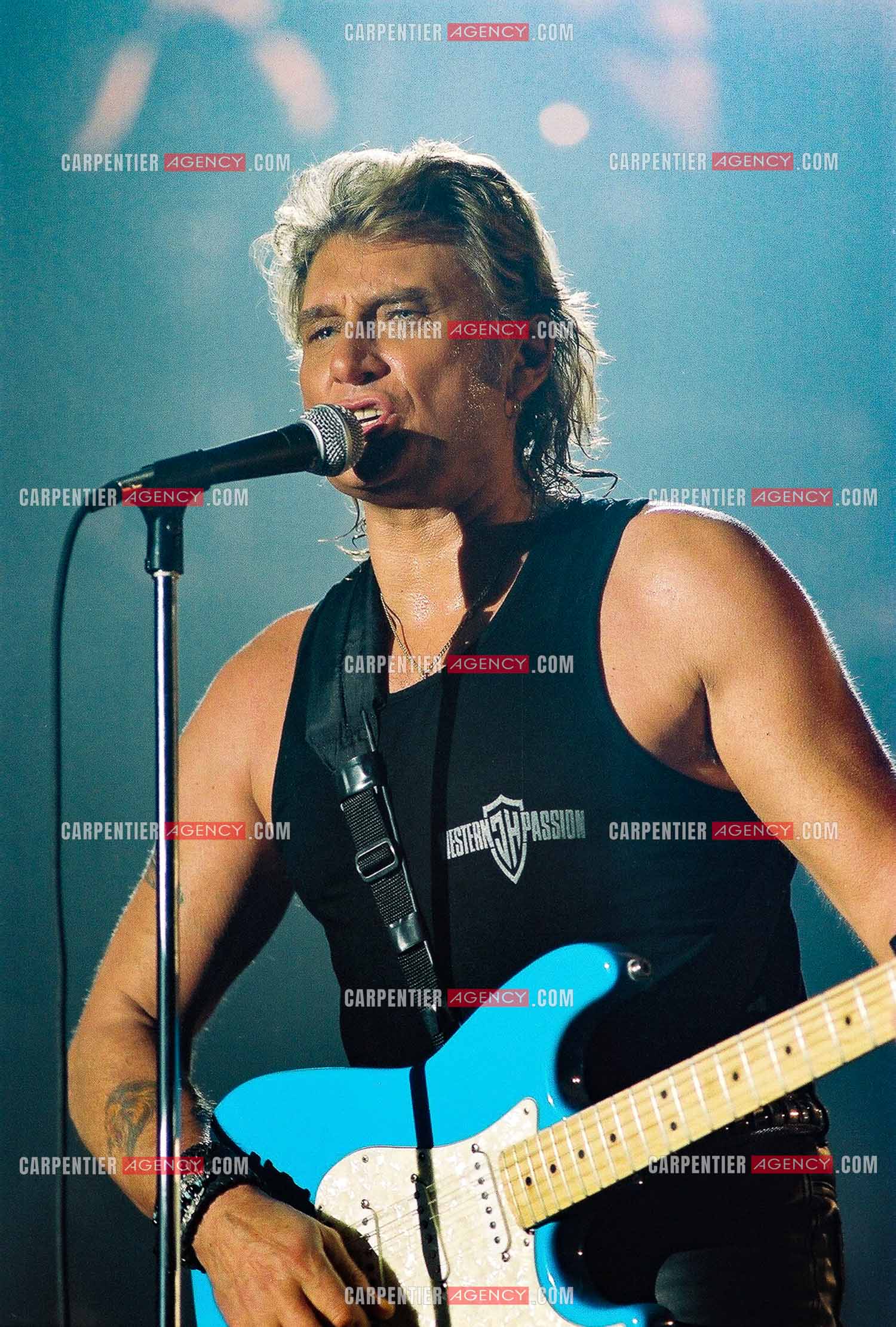 Le chanteur Johnny Hallyday en concert au Palais omnisports de Paris-Bercy du 14 septembre au 4 octobre 1992.        ( Exclusif )
