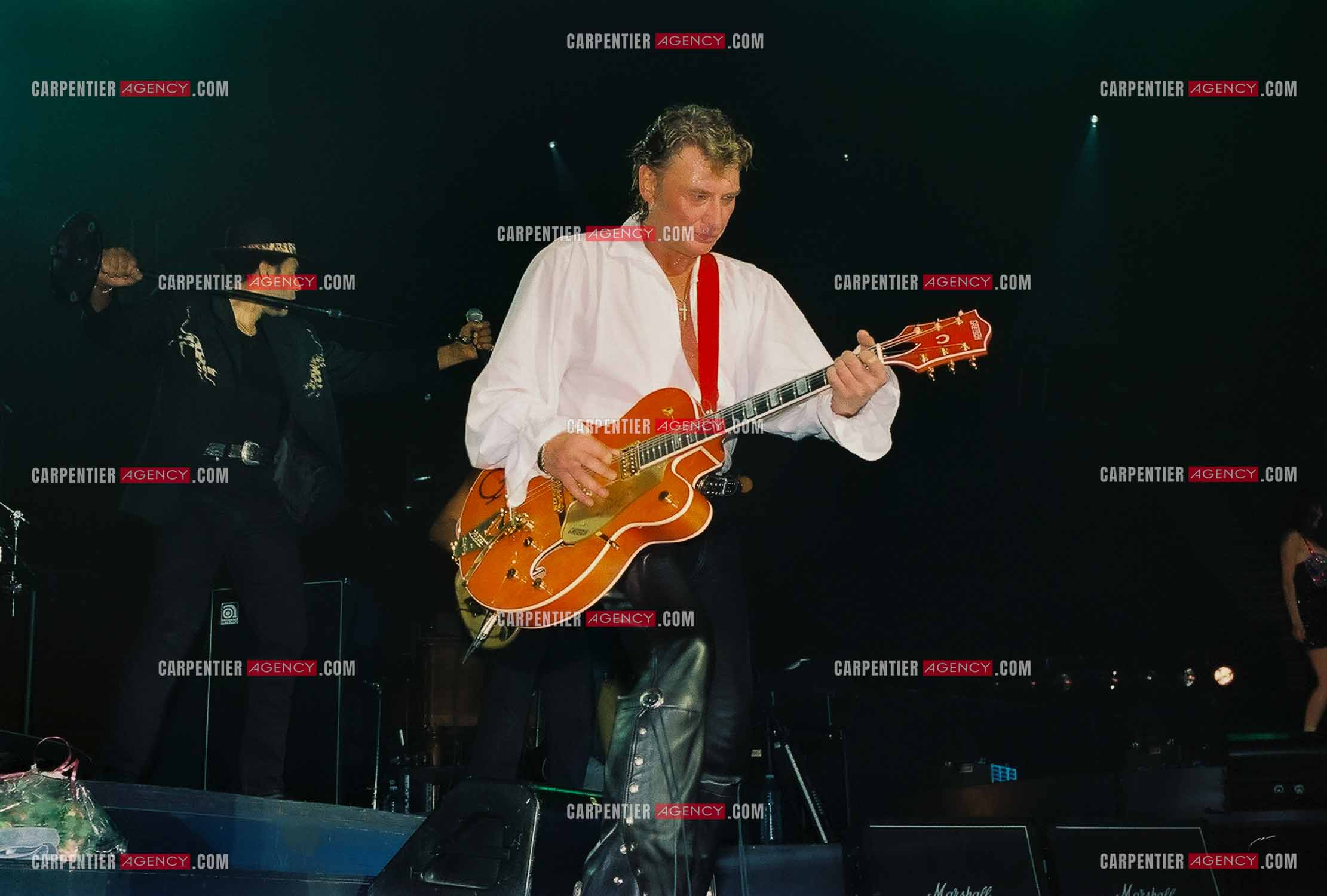Le chanteur Johnny Hallyday en concert au Palais omnisports de Paris-Bercy du 14 septembre au 4 octobre 1992.        ( Exclusif )