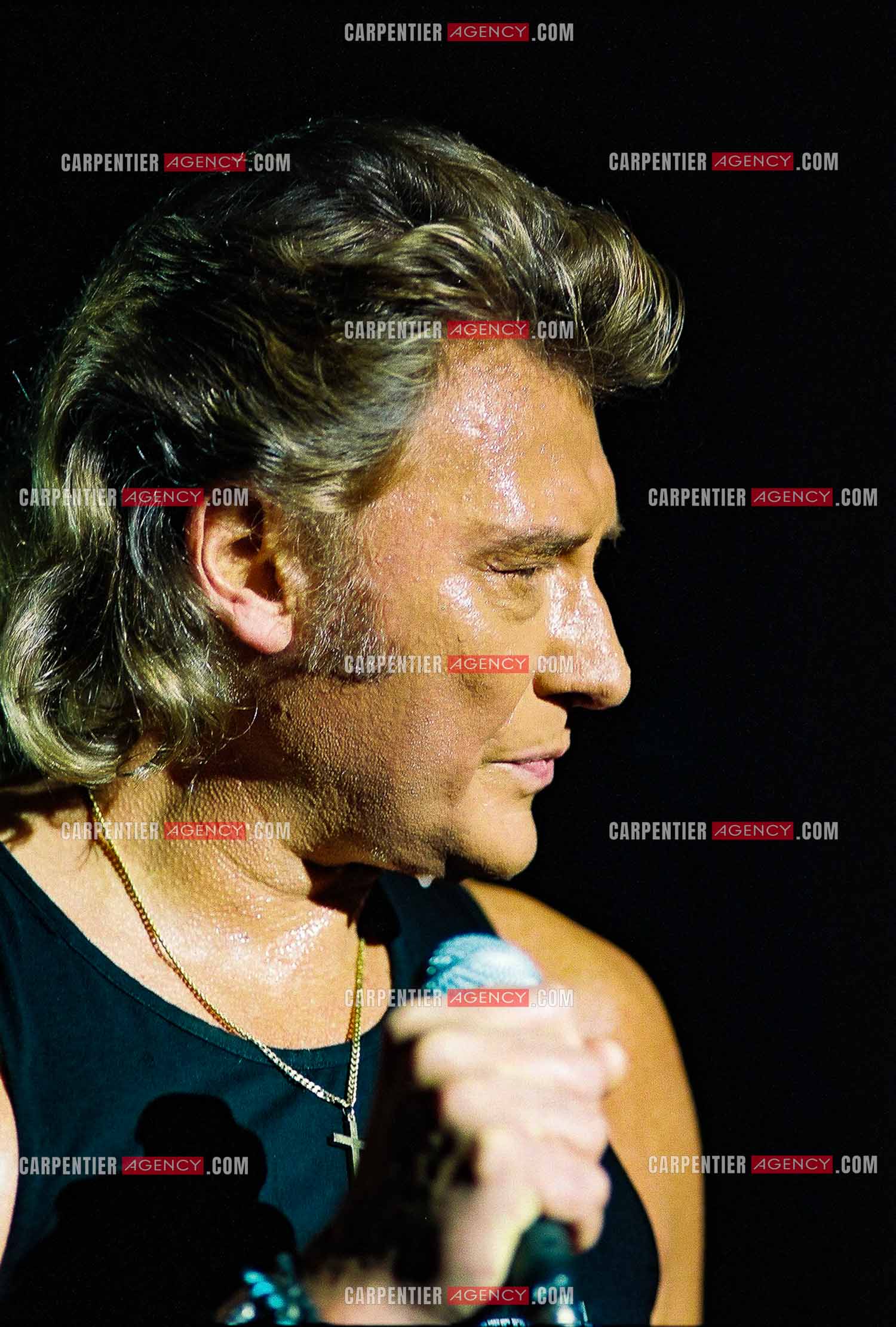 Le chanteur Johnny Hallyday en concert au Palais omnisports de Paris-Bercy du 14 septembre au 4 octobre 1992.        ( Exclusif )