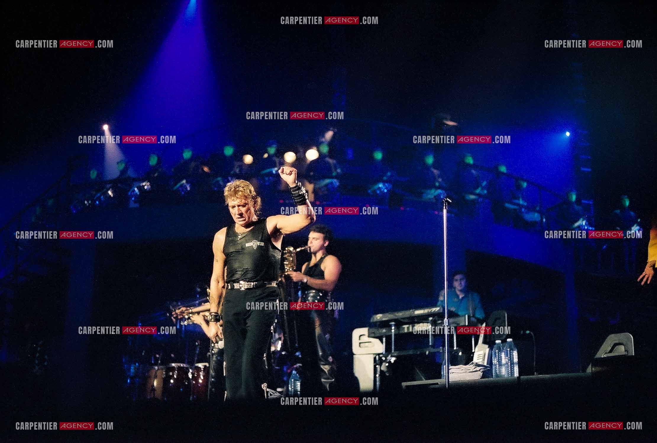 Le chanteur Johnny Hallyday en concert au Palais omnisports de Paris-Bercy du 14 septembre au 4 octobre 1992.        ( Exclusif )