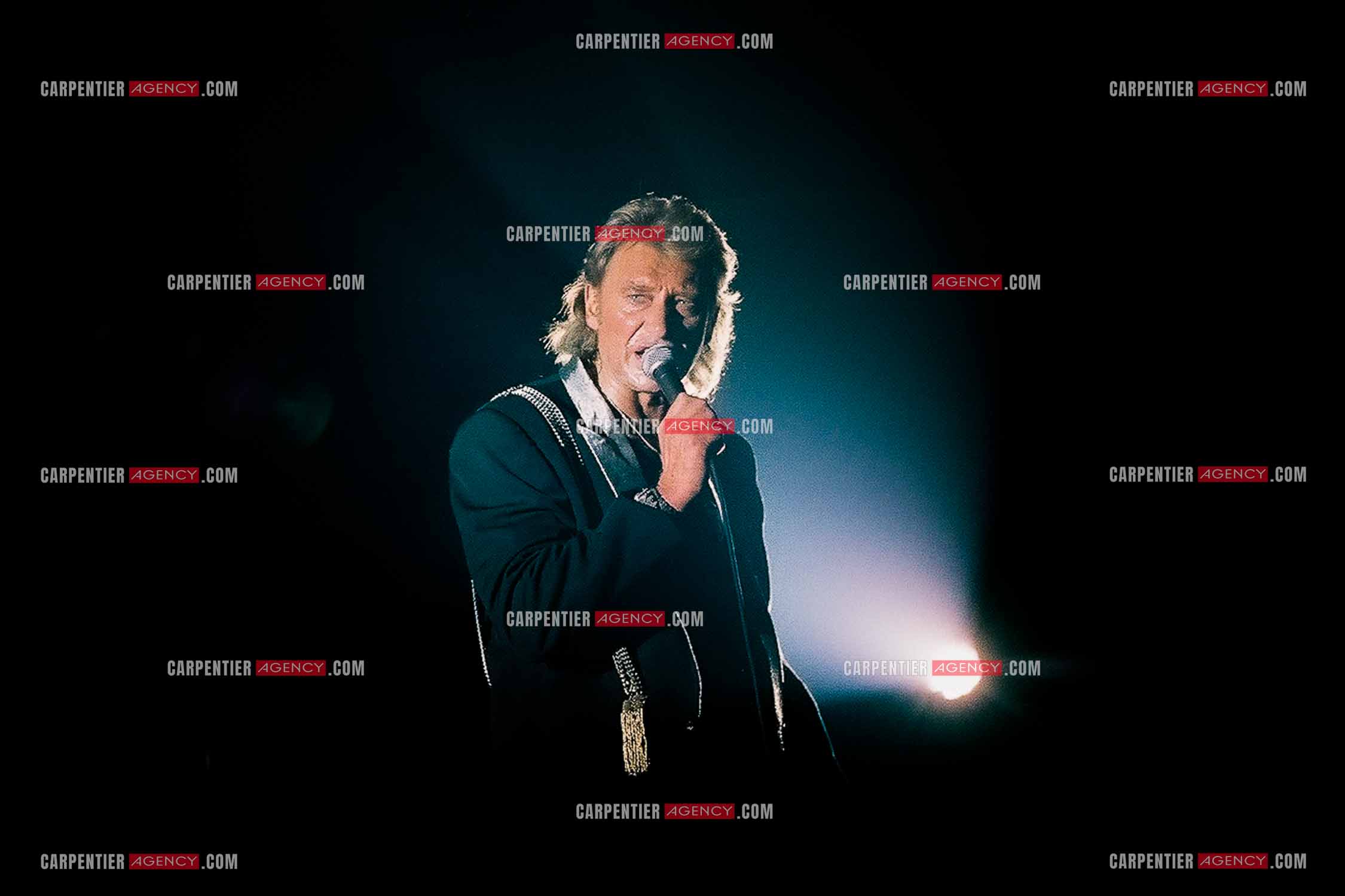 Le chanteur Johnny Hallyday en concert au Palais omnisports de Paris-Bercy du 14 septembre au 4 octobre 1992.        ( Exclusif )