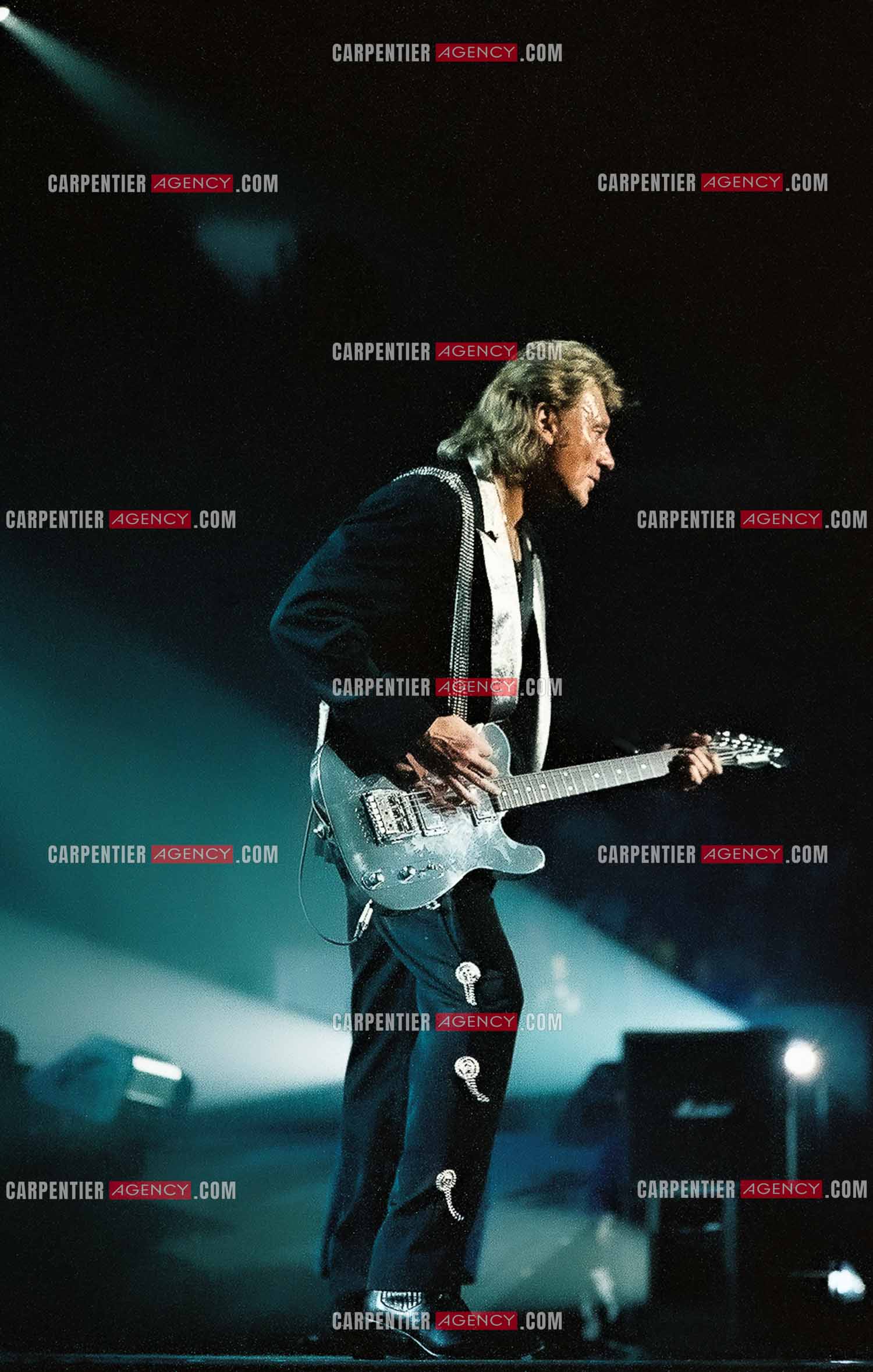 Le chanteur Johnny Hallyday en concert au Palais omnisports de Paris-Bercy du 14 septembre au 4 octobre 1992.        ( Exclusif )