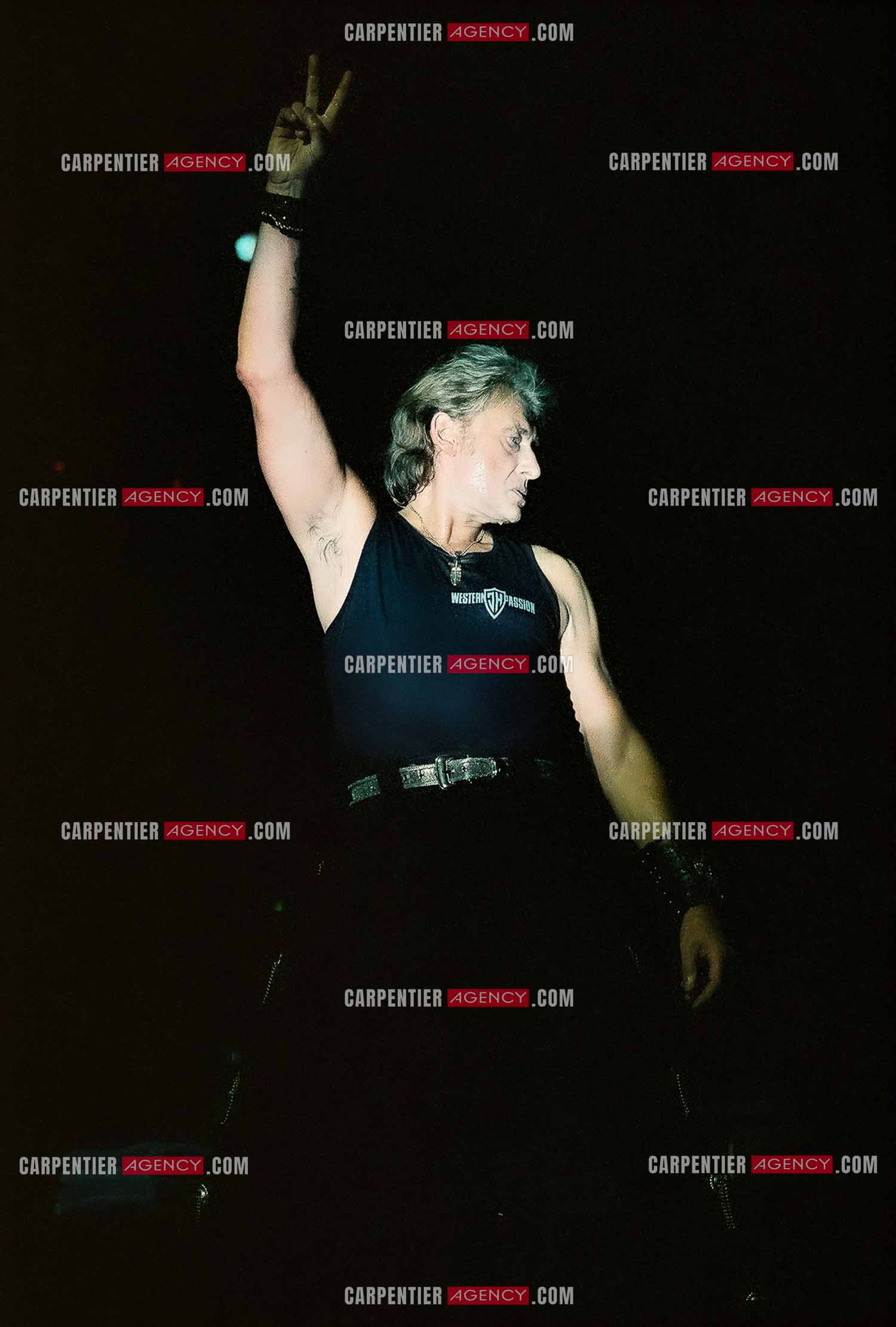 Le chanteur Johnny Hallyday en concert au Palais omnisports de Paris-Bercy du 14 septembre au 4 octobre 1992.        ( Exclusif )