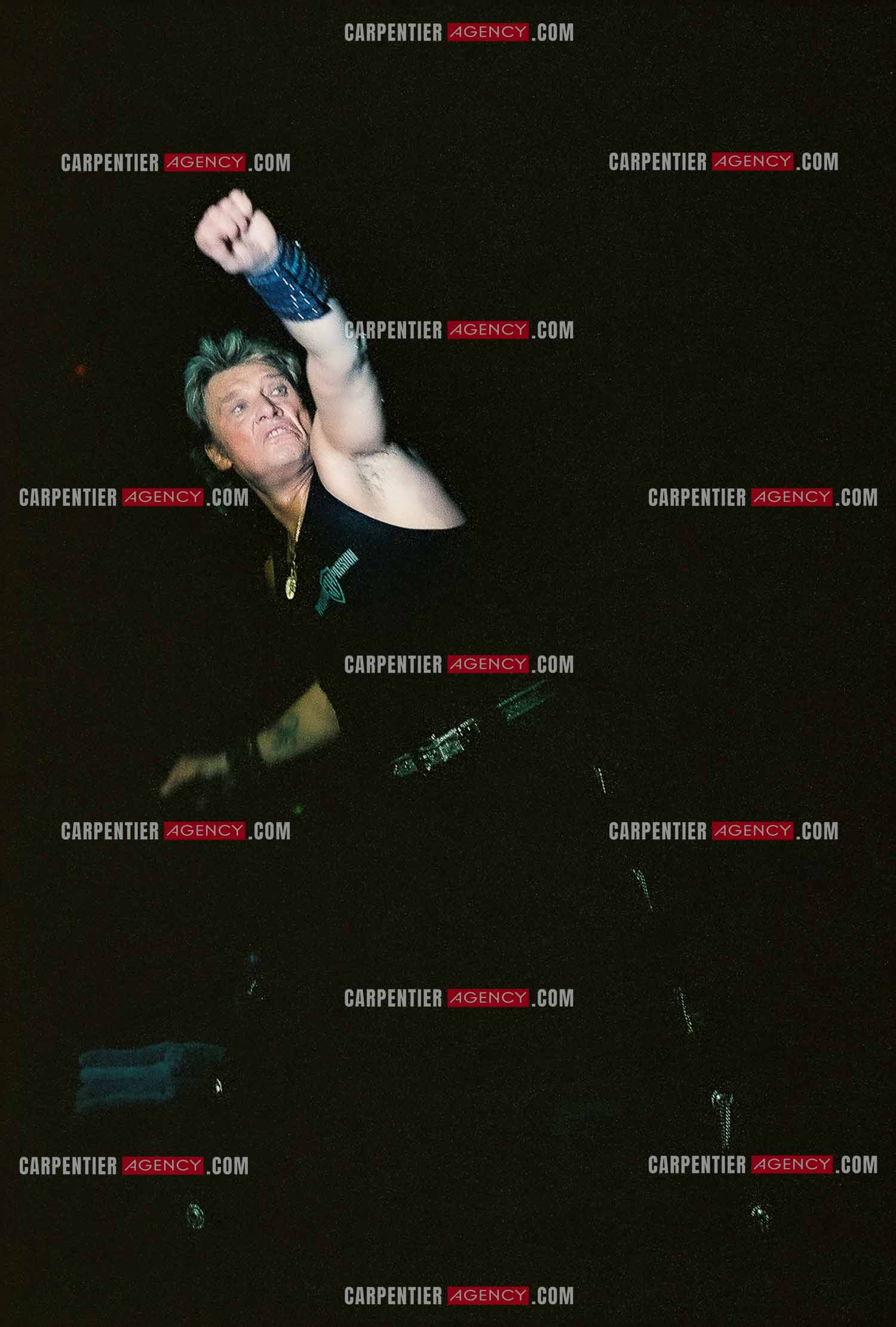 Le chanteur Johnny Hallyday en concert au Palais omnisports de Paris-Bercy du 14 septembre au 4 octobre 1992.        ( Exclusif )