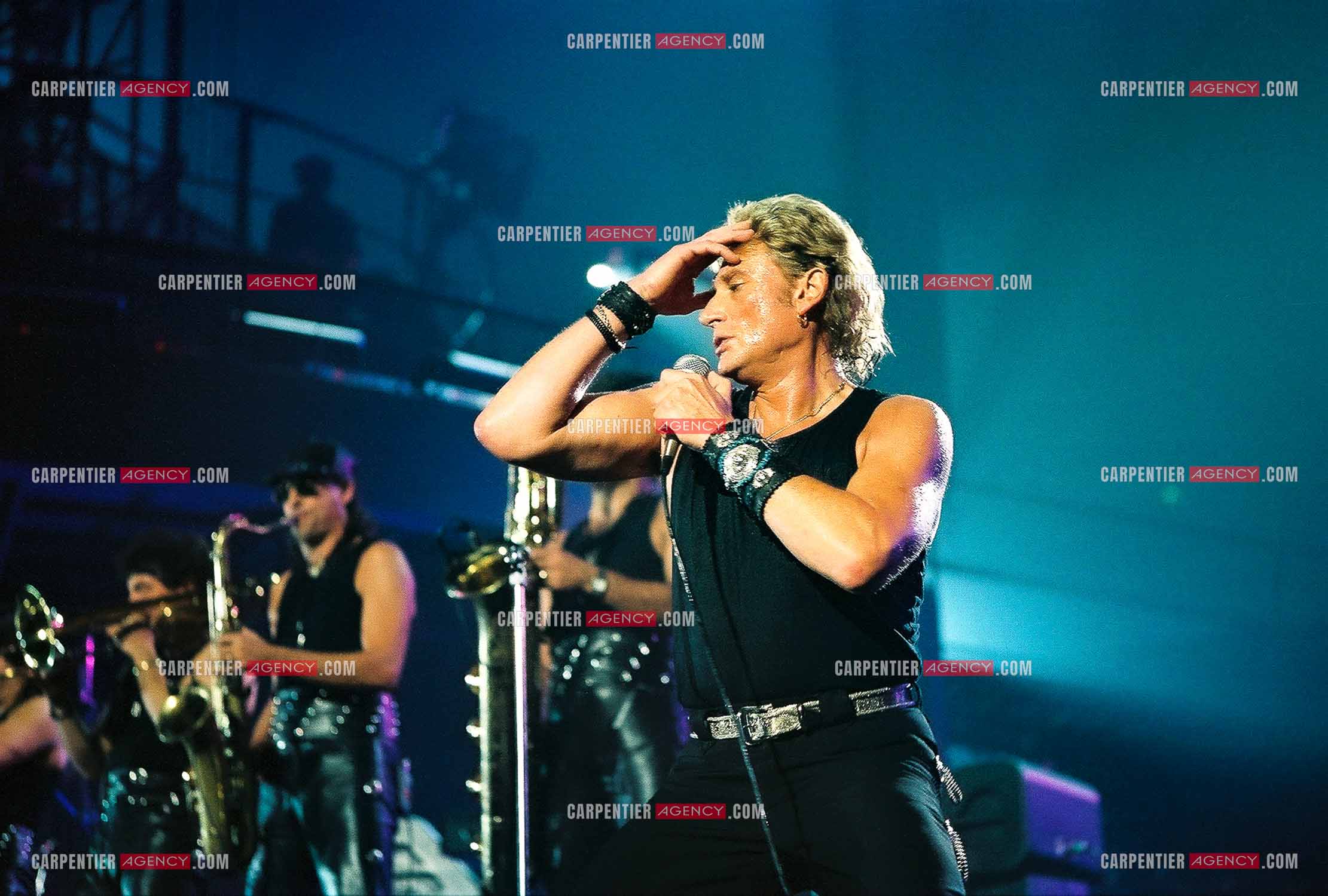 Le chanteur Johnny Hallyday en concert au Palais omnisports de Paris-Bercy du 14 septembre au 4 octobre 1992.        ( Exclusif )