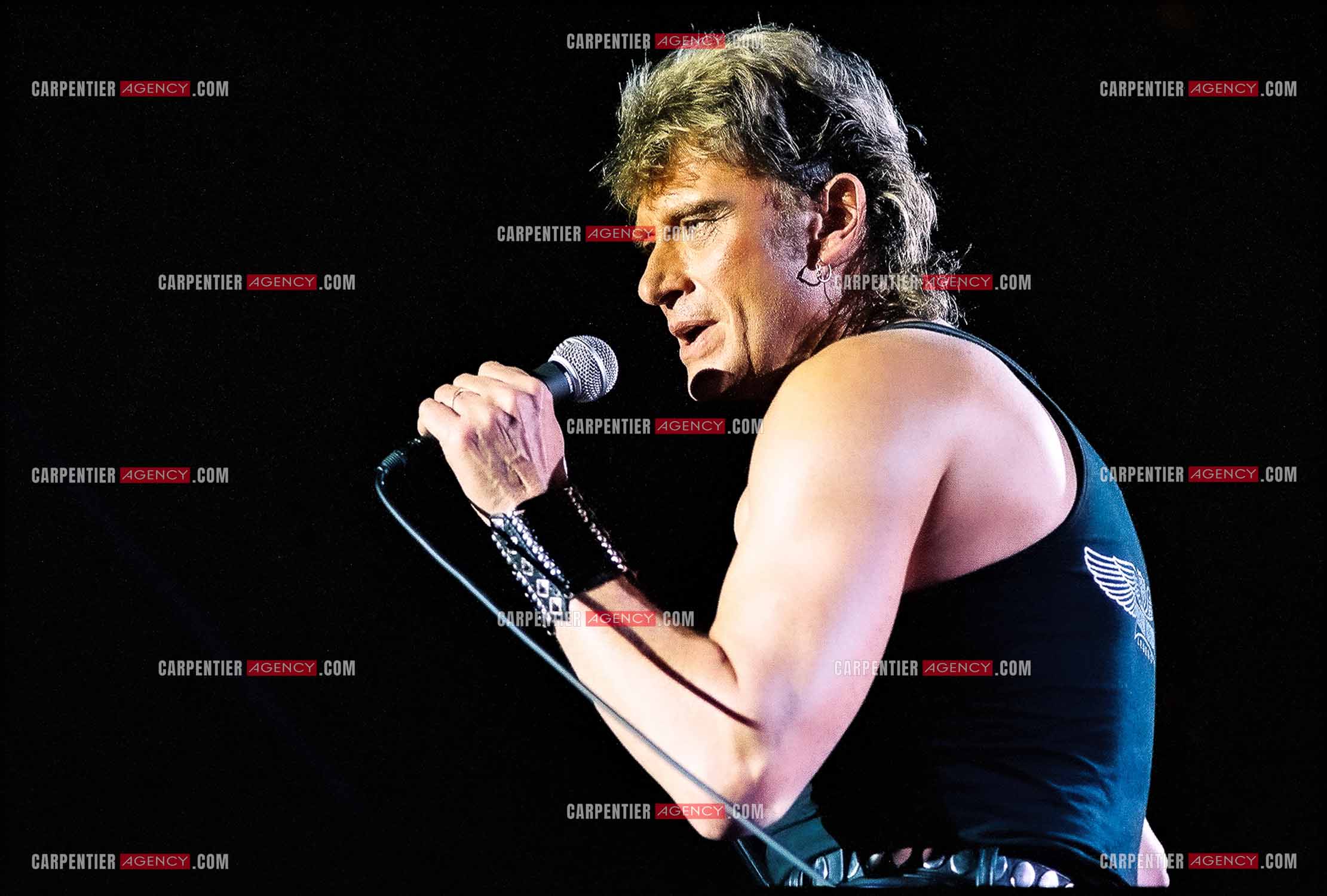 Le chanteur Johnny Hallyday en concert au Palais omnisports de Paris-Bercy du 14 septembre au 4 octobre 1992.        ( Exclusif )