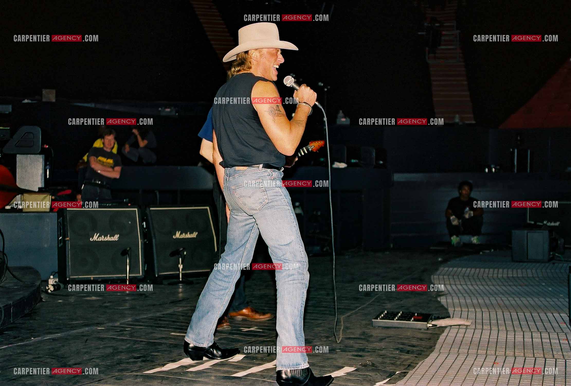 Le chanteur Johnny Hallyday en concert au Palais omnisports de Paris-Bercy du 14 septembre au 4 octobre 1992. Dernières répétitions avant le jour J.      ( Exclusif )