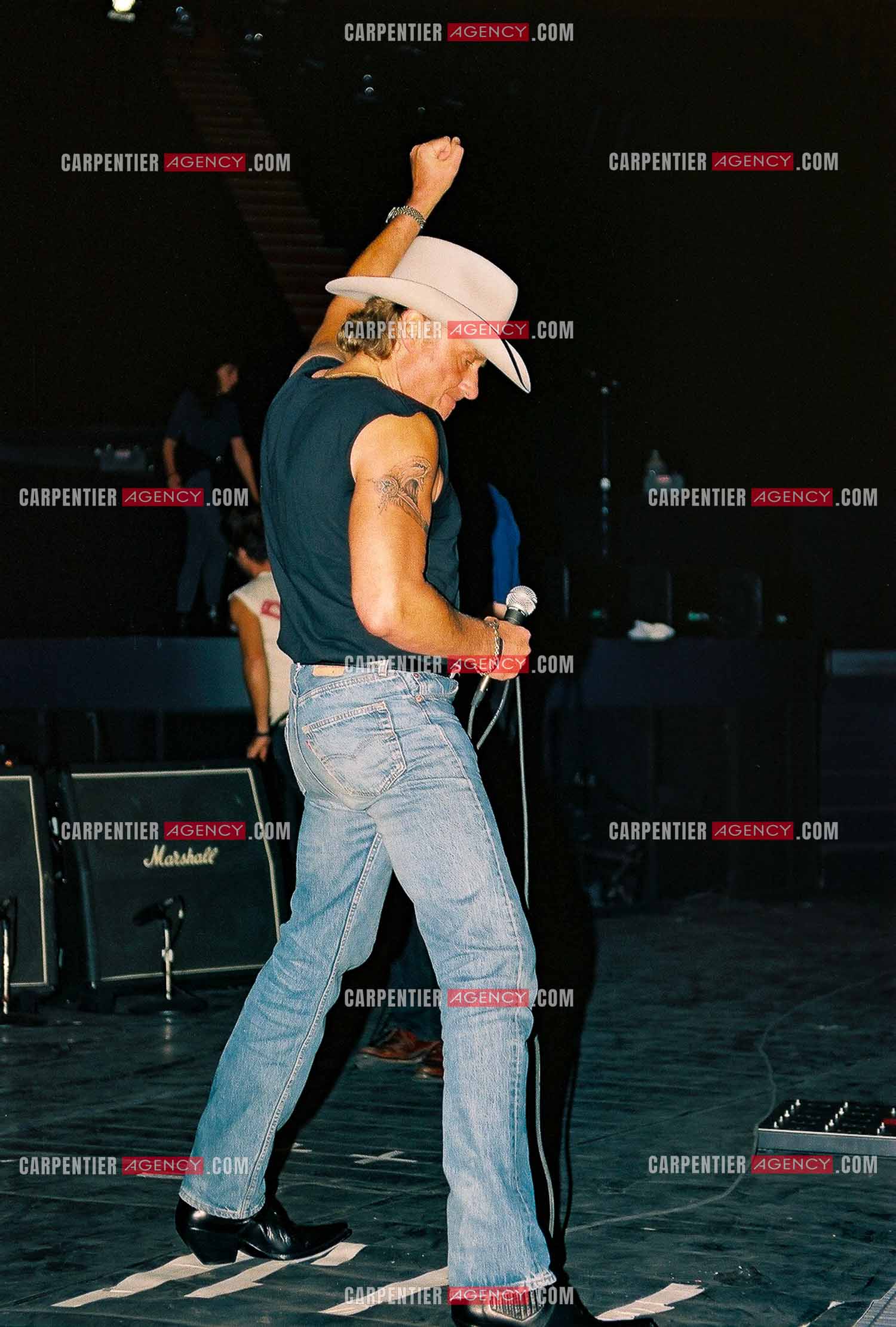 Le chanteur Johnny Hallyday en concert au Palais omnisports de Paris-Bercy du 14 septembre au 4 octobre 1992. Dernières répétitions avant le jour J.      ( Exclusif )