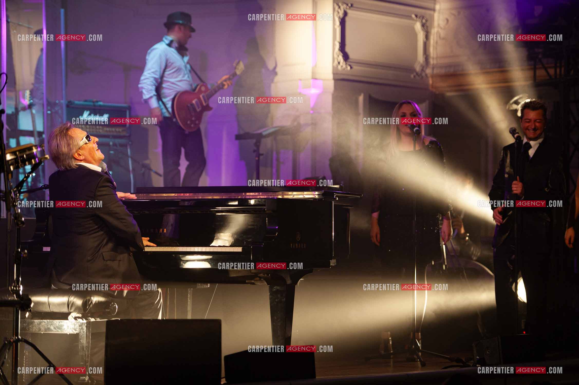 Le chanteur Gilbert Montagné en concert à la salle Gaveau pour trois soirs en 2010.    ( Exclusif )