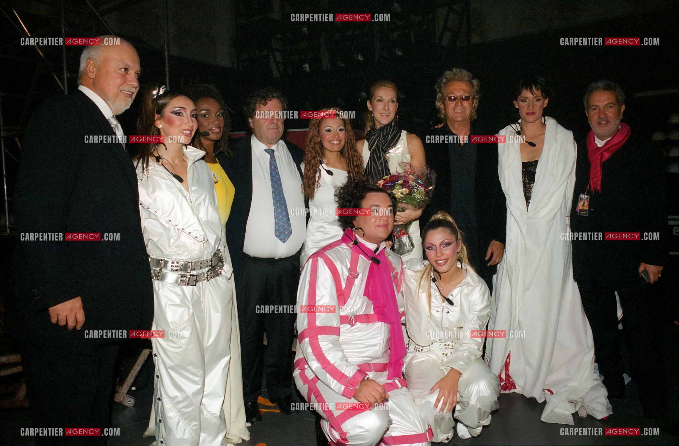 La chanteuse Céline Dion et son mari René Angélil au Palais des Congrès de Paris pour la générale de la comédie musicale " Cindy ". Après le spectacle, Céline vient féliciter la chanteuse Laam et les artistes de la troupe, Assia, Kristel Adams, Charles Talar, Luc Plamondon, Judith Bérard et Georges Mary.    (Exclusif )
