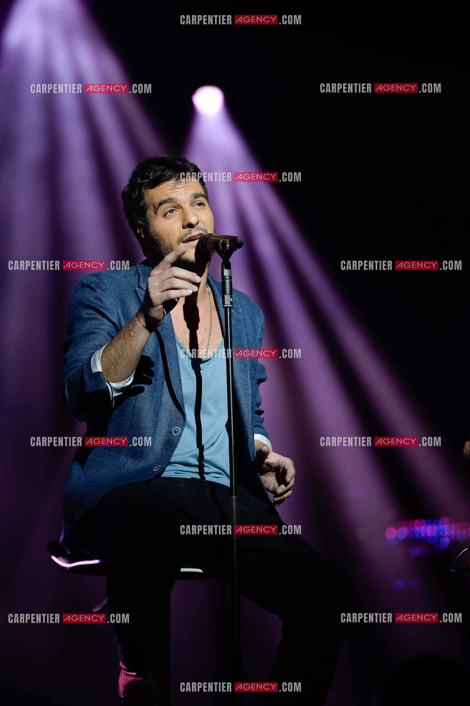 Premiere date pour le chanteur Amir de la tournee THE VOICE 2014 a Amiens le 30 Mai 2014.