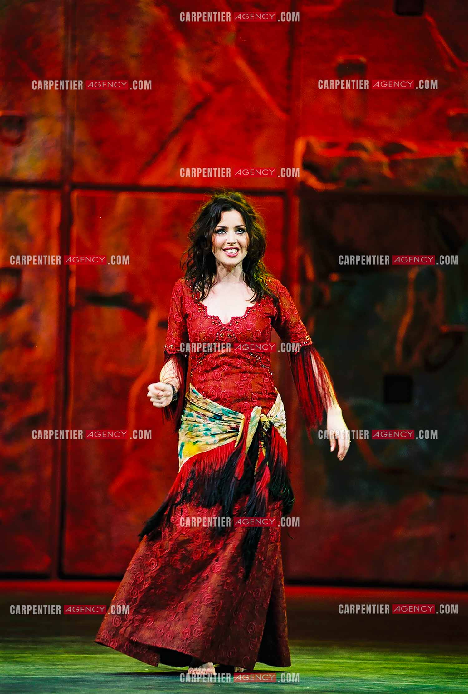 Version anglaise au Dominion Théâtre de la comédie musicale “Notre-Dame de Paris“. La chanteuse Italienne Tina Arena dans le rôle de Esméralda.  ( Exclusif )