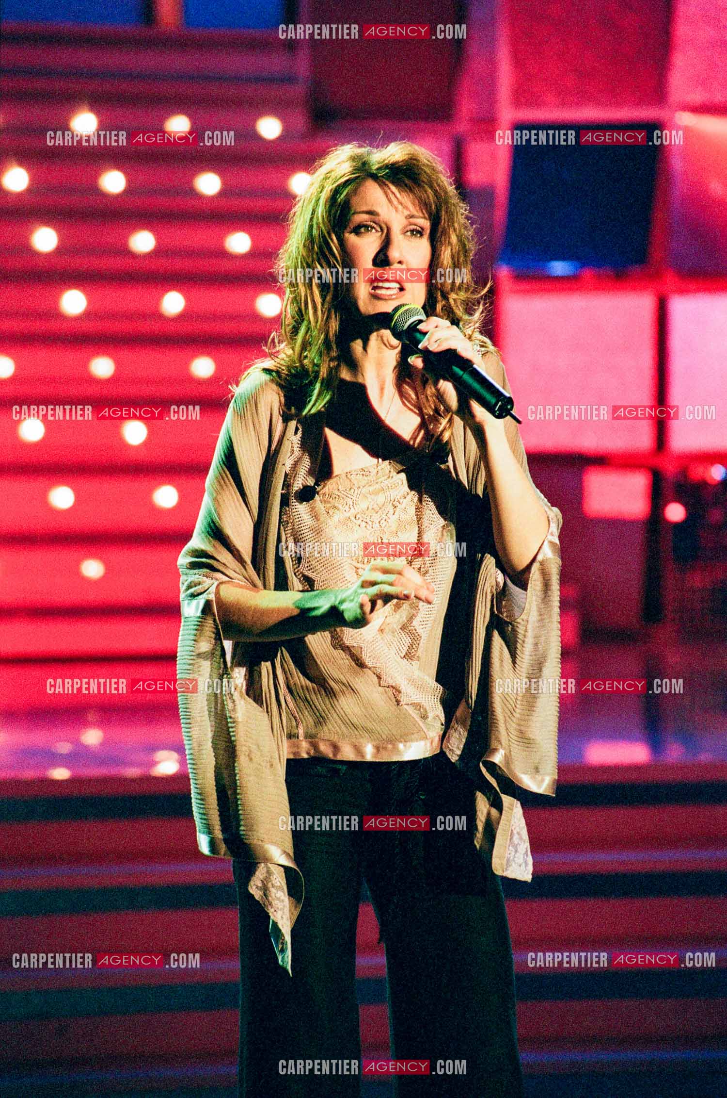 Enregistrement de l'émission "Vivement Dimanche" spéciale Céline Dion le 19 mars 2002.  ( Exclusif )