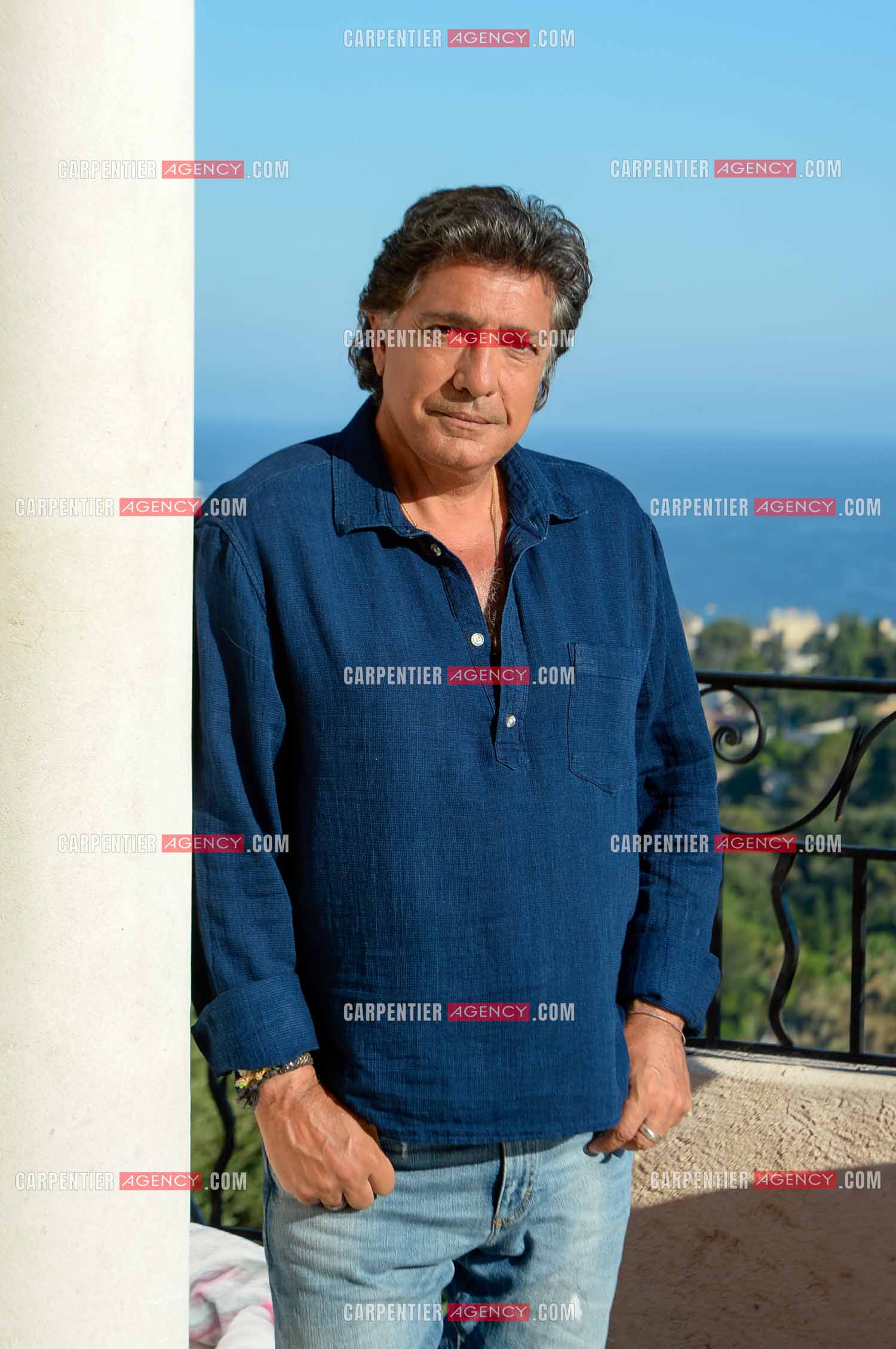 Le chanteur Frédéric François lors de ses vacances dans sa résidence secondaire d'Antibes. ( Exclusif )