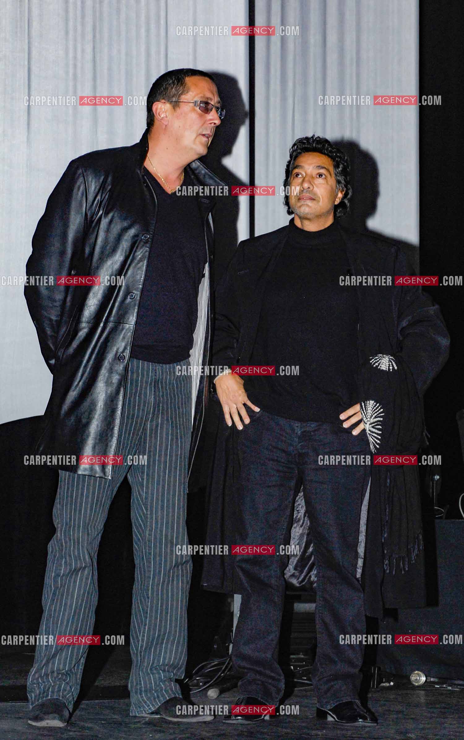Le chanteur Frédéric François à l'Olympia du 29 février au 09 mars 2008. Lors des répétitions, le directeur de l'Olympia Arnaud Delbarre et Frédéric François.  ( Exclusif )