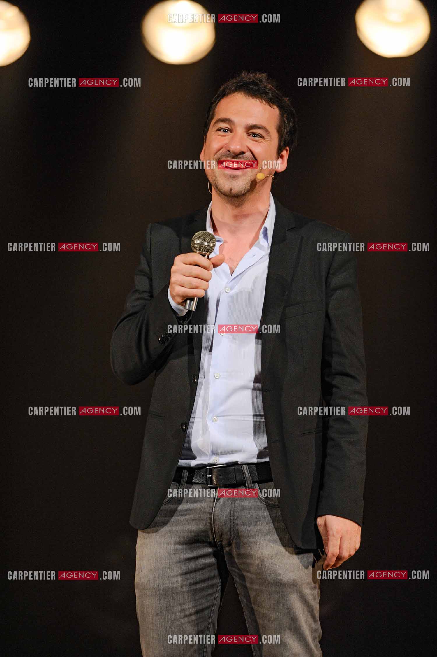L'humoriste Jérôme Daran lors de son One Man Show au théâtre Trévise a Paris le 13 Oct 2011.  ( Exclusif )