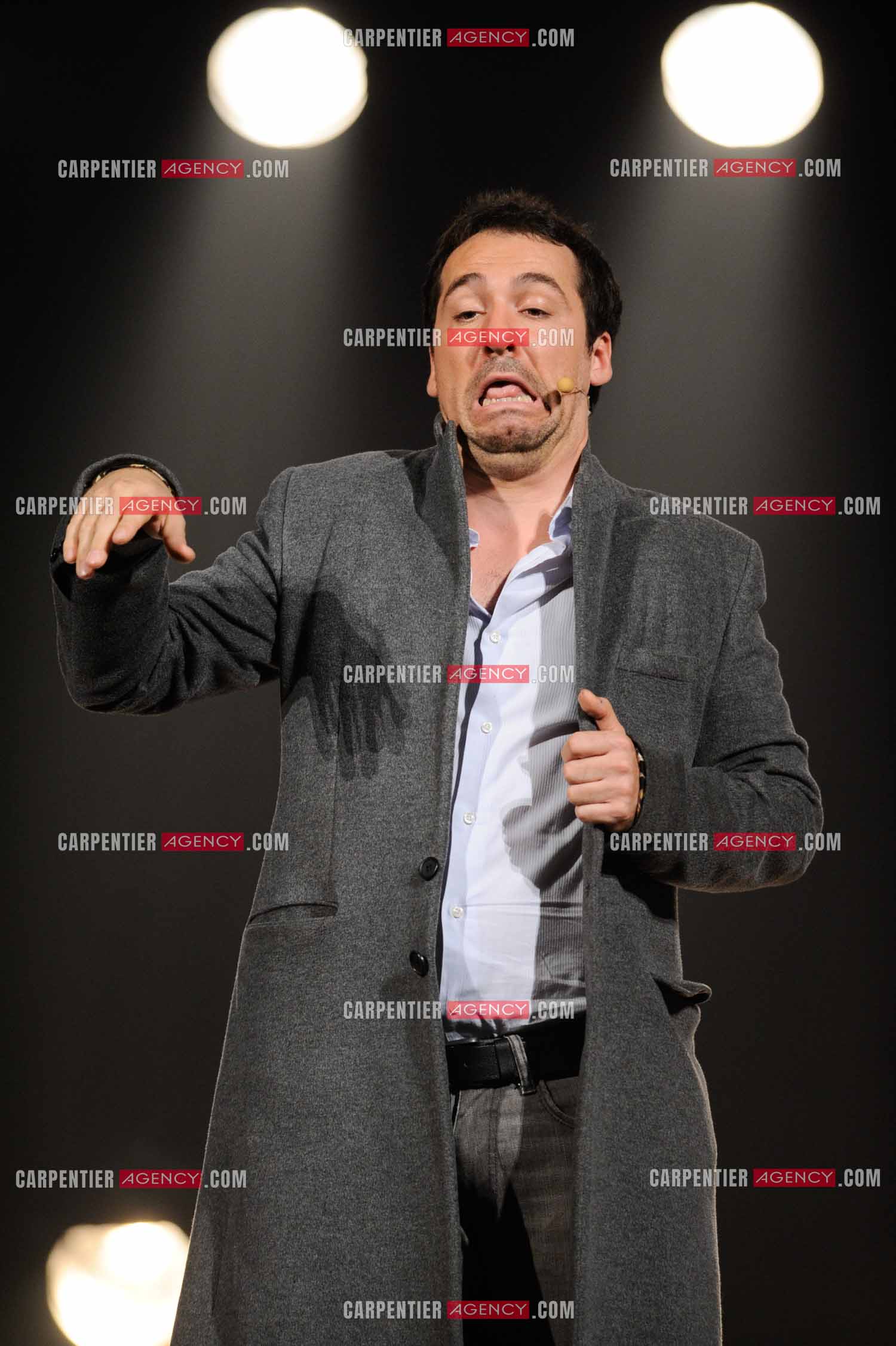 L'humoriste Jérôme Daran lors de son One Man Show au théâtre Trévise a Paris le 13 Oct 2011.  ( Exclusif )