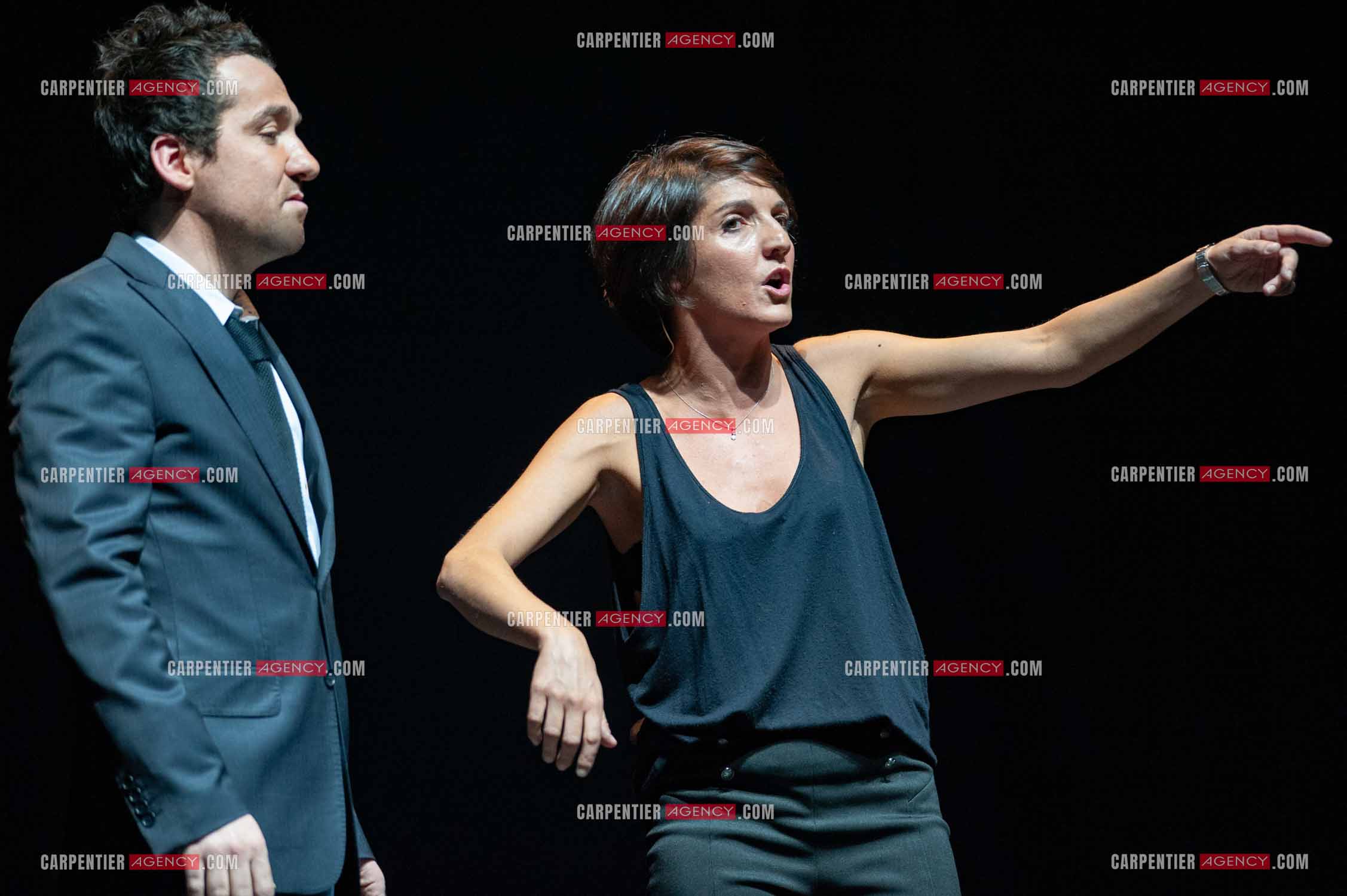 L'humoriste Jérôme Daran lors de son spectacle à l'Olympia le 21 février 2010. Jérôme en couple sur scène et dans la vie avec l'humoriste Florence Foresti. ( Exclusif )