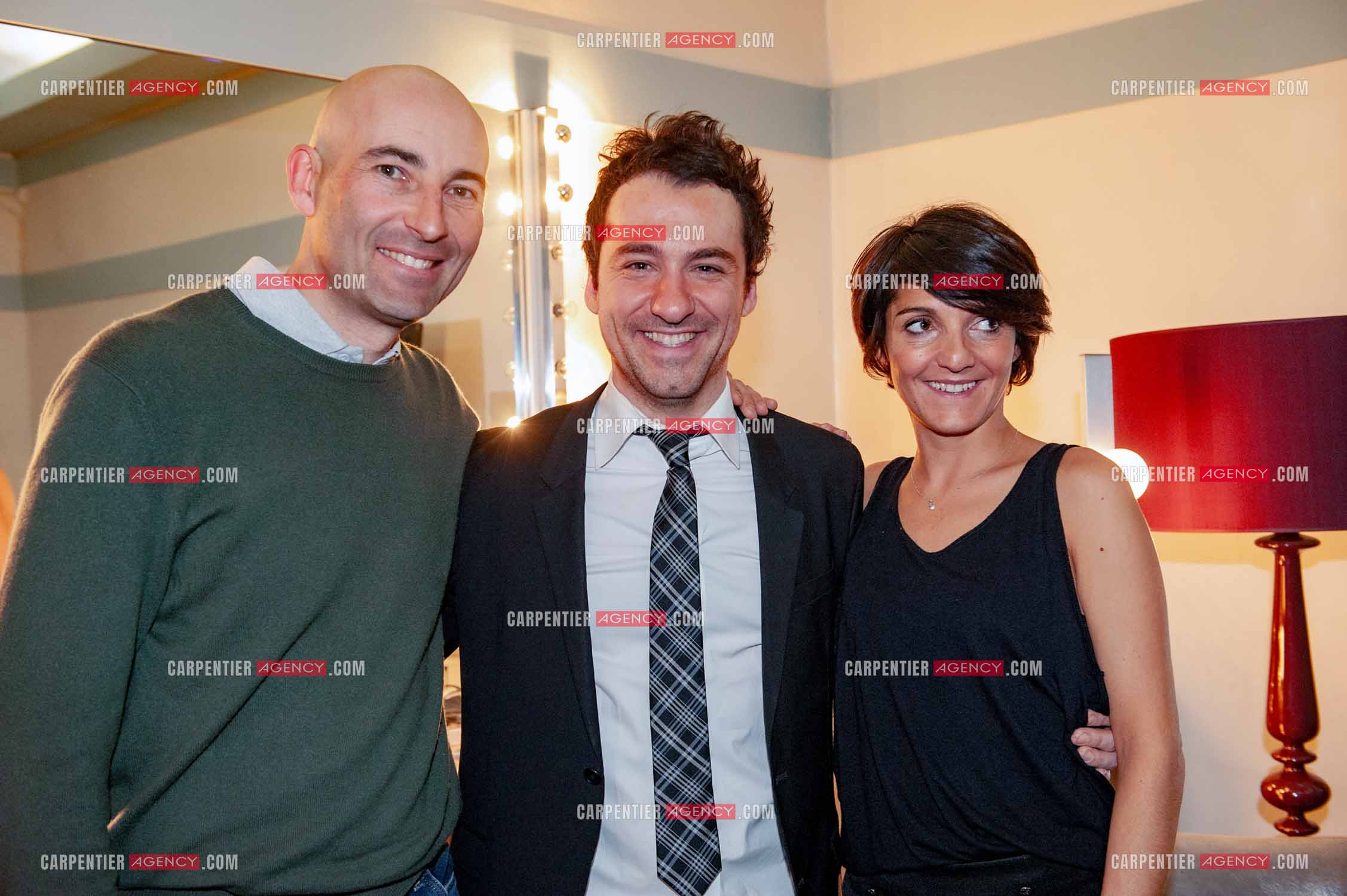 L'humoriste Jérôme Daran lors de son spectacle à l'Olympia le 21 février 2010. Dans la loge, Nicolas Canteloup, Jérôme Daran et sa femme Florence Foresti. ( Exclusif )