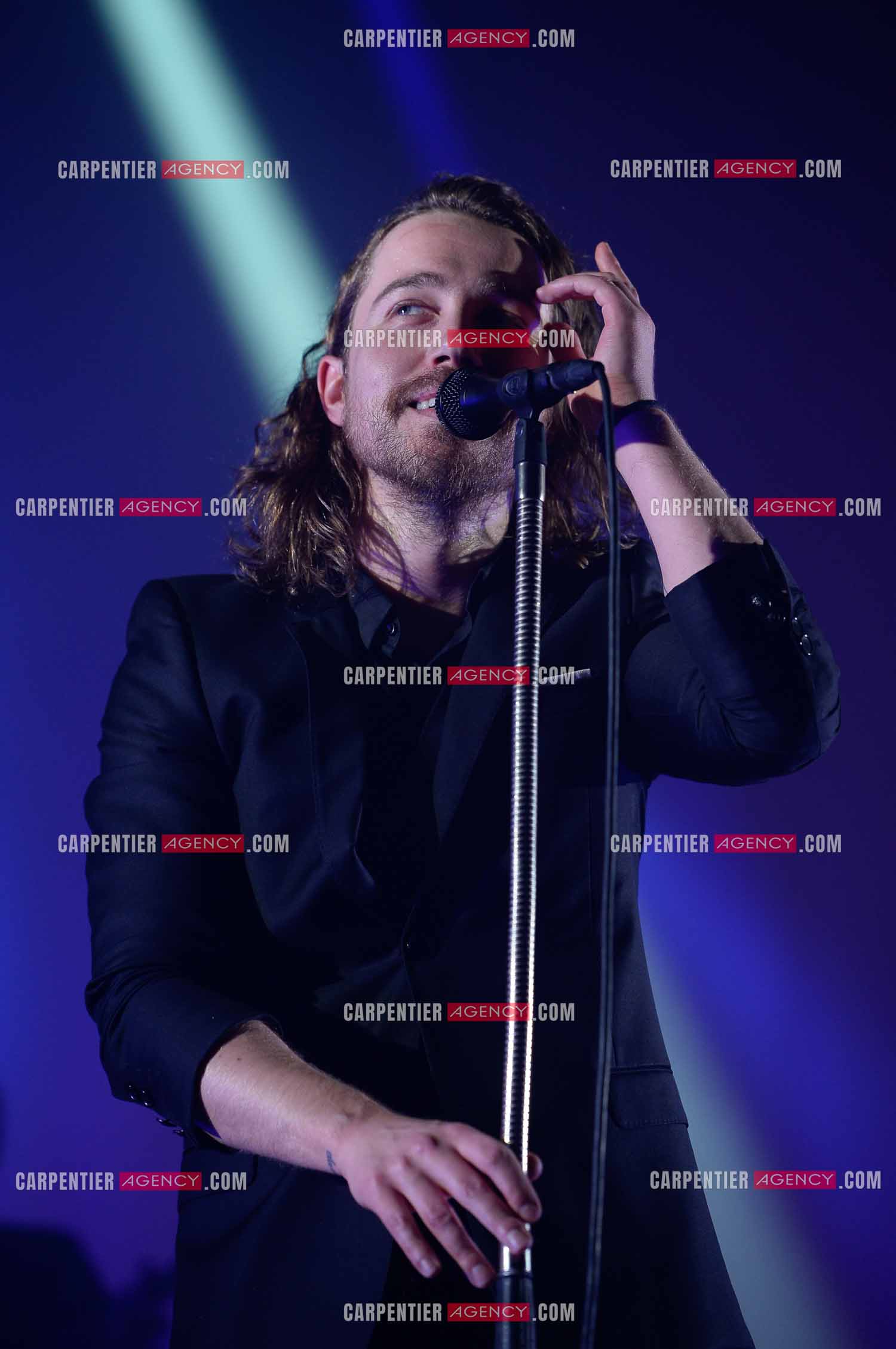 Le chanteur Julien Doré en concert au Zénith de Paris en 2015.