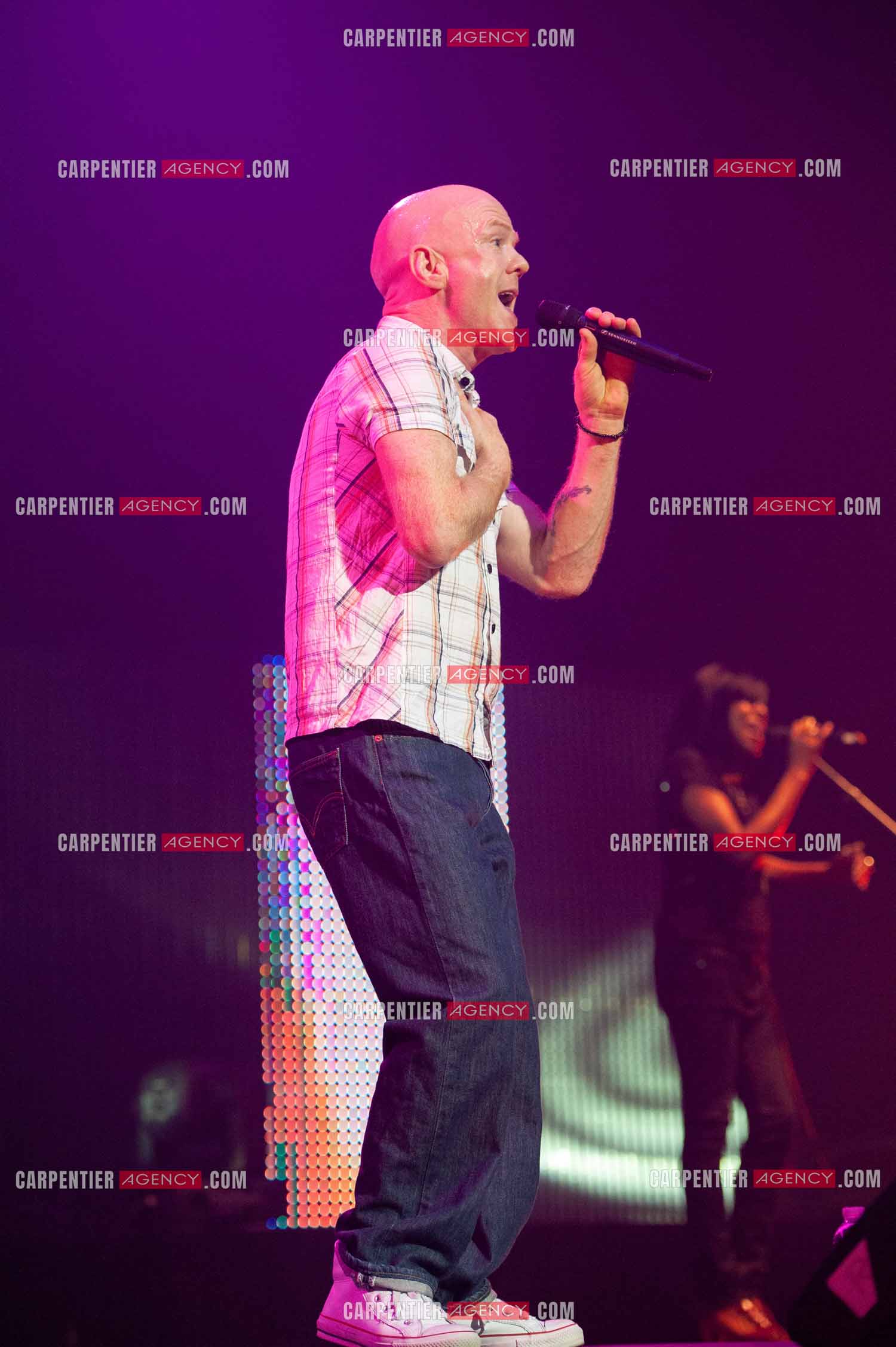 Le chanteur écossais Jimmy Somerville connu pour son tube “ Smalltown Boy “ dans la tournée RFM LOVE 80 au Zénith de Paris en 2010.      ( Exclusif )