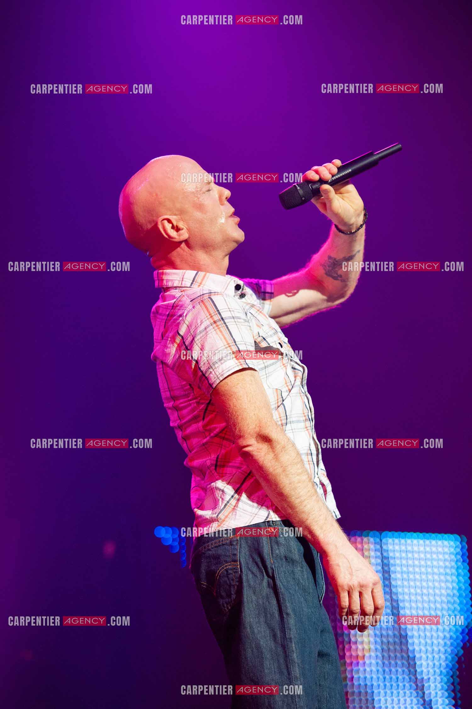 Le chanteur écossais Jimmy Somerville connu pour son tube “ Smalltown Boy “ dans la tournée RFM LOVE 80 au Zénith de Paris en 2010.      ( Exclusif )