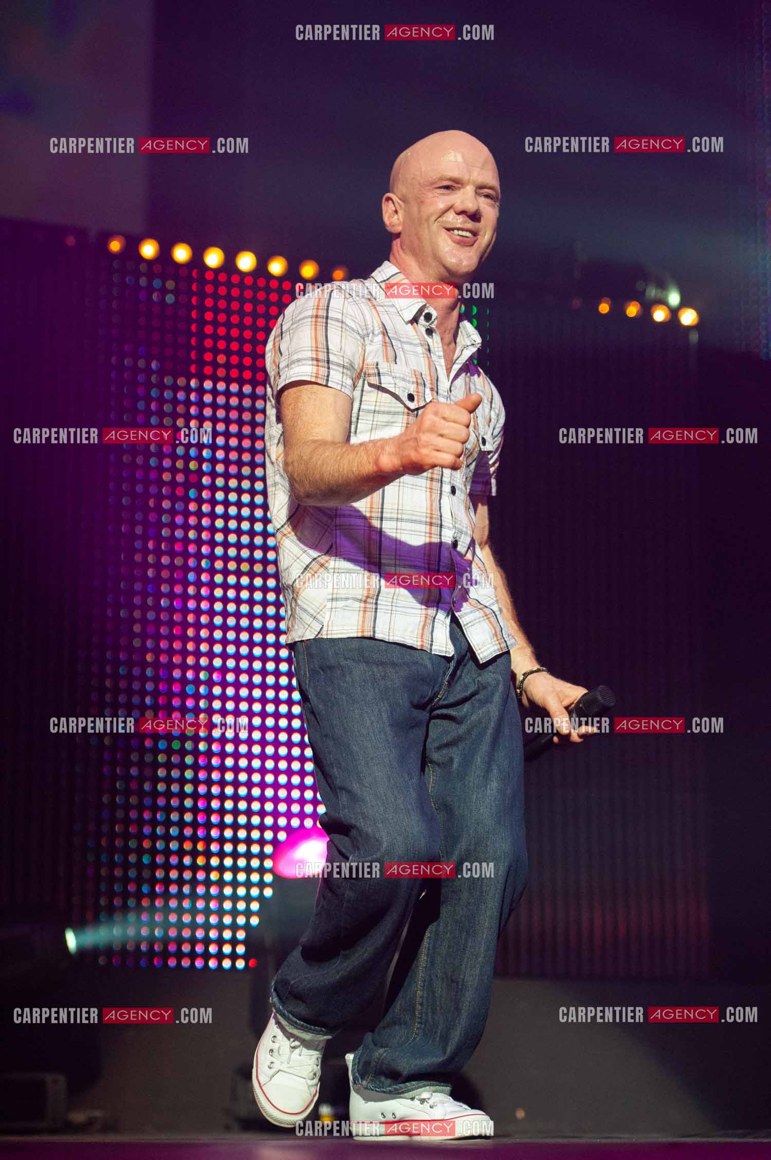 Le chanteur écossais Jimmy Somerville connu pour son tube “ Smalltown Boy “ dans la tournée RFM LOVE 80 au Zénith de Paris en 2010.      ( Exclusif )