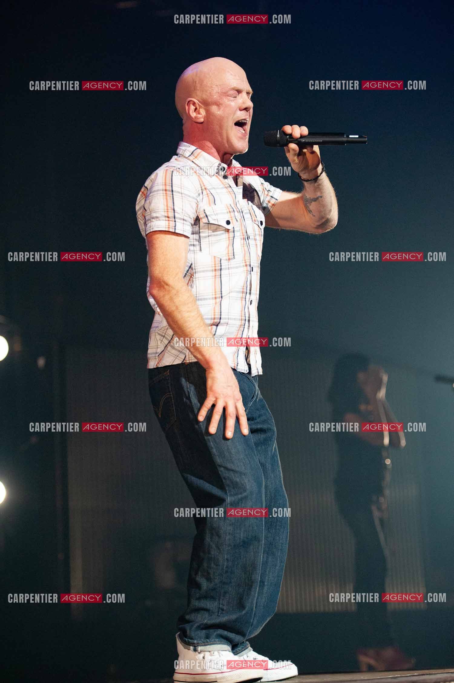 Le chanteur écossais Jimmy Somerville connu pour son tube “ Smalltown Boy “ dans la tournée RFM LOVE 80 au Zénith de Paris en 2010.      ( Exclusif )