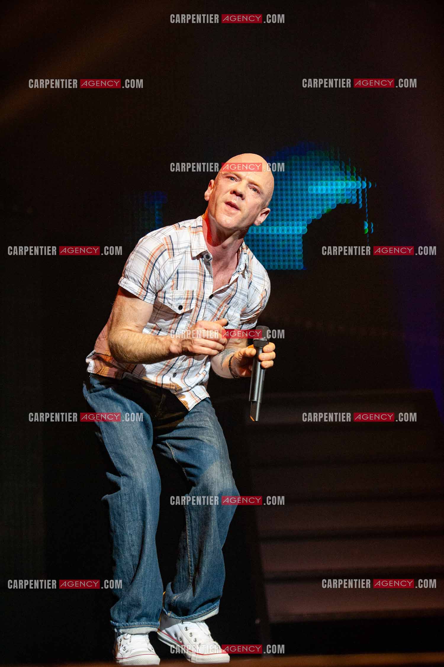 Le chanteur écossais Jimmy Somerville connu pour son tube “ Smalltown Boy “ dans la tournée RFM LOVE 80 au Zénith de Paris en 2010.      ( Exclusif )
