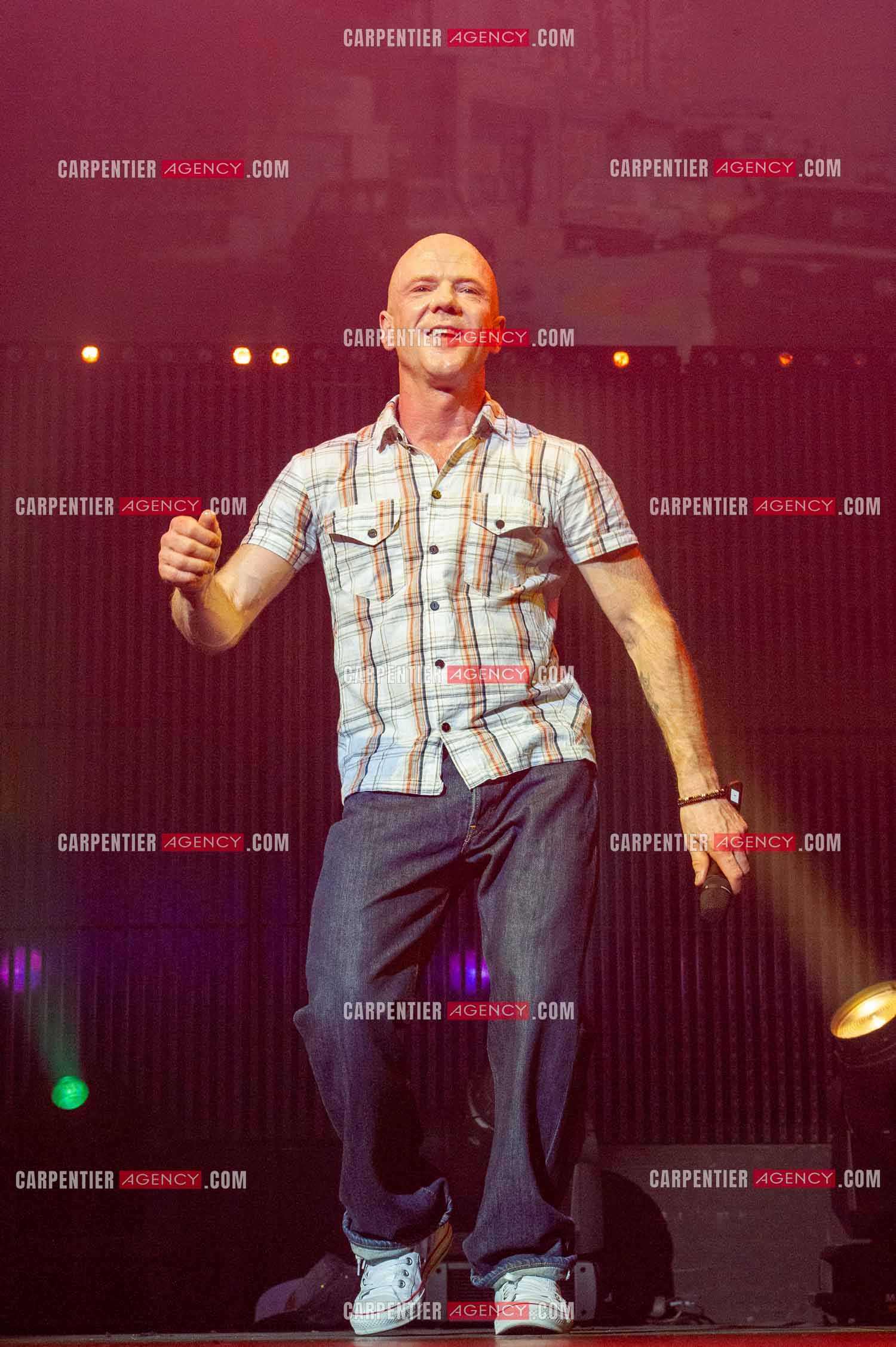 Le chanteur écossais Jimmy Somerville connu pour son tube “ Smalltown Boy “ dans la tournée RFM LOVE 80 au Zénith de Paris en 2010.      ( Exclusif )