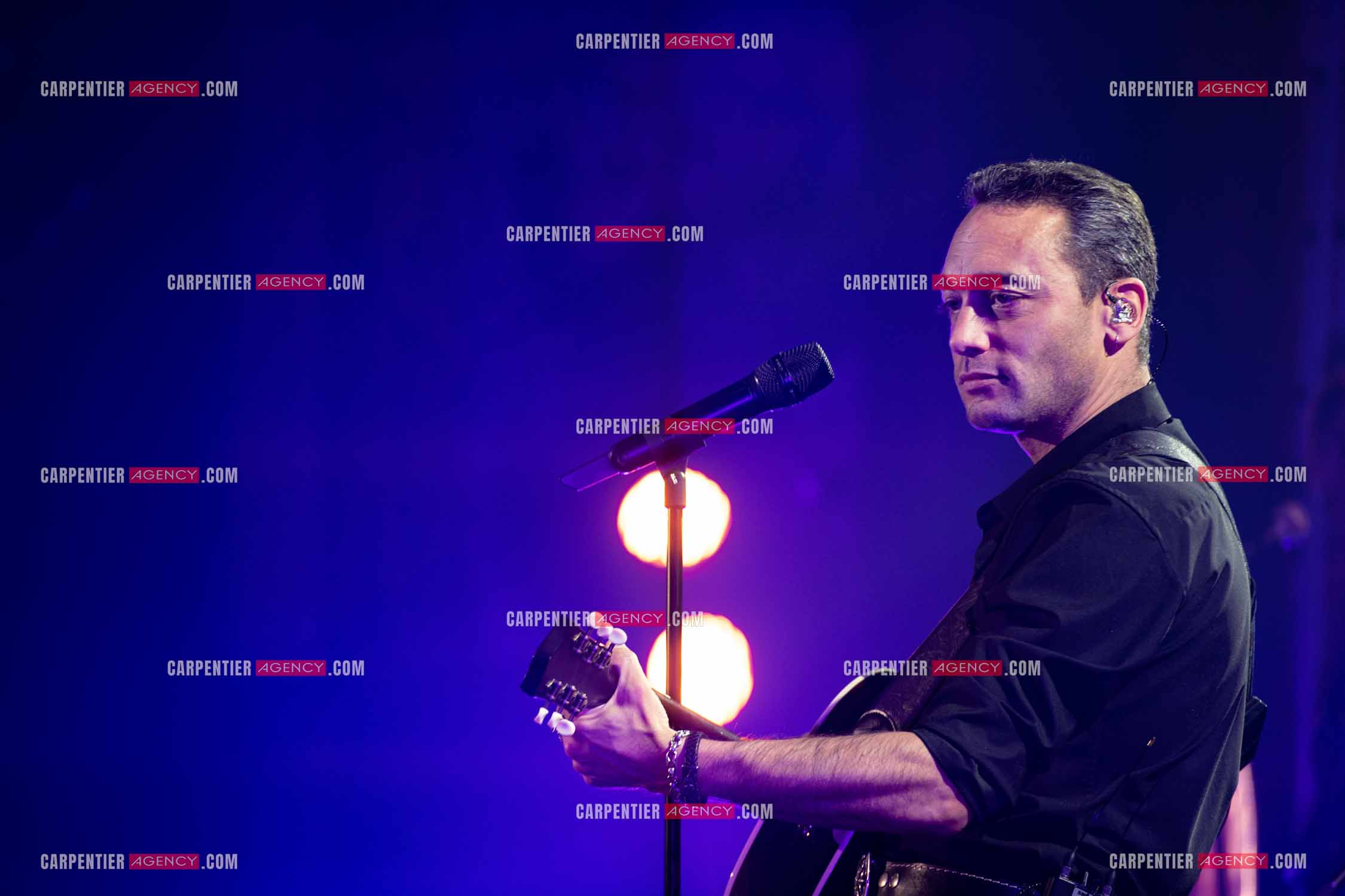 Le sosie vocal Jean-Baptiste Guégan en concert.        ( Exclusif )