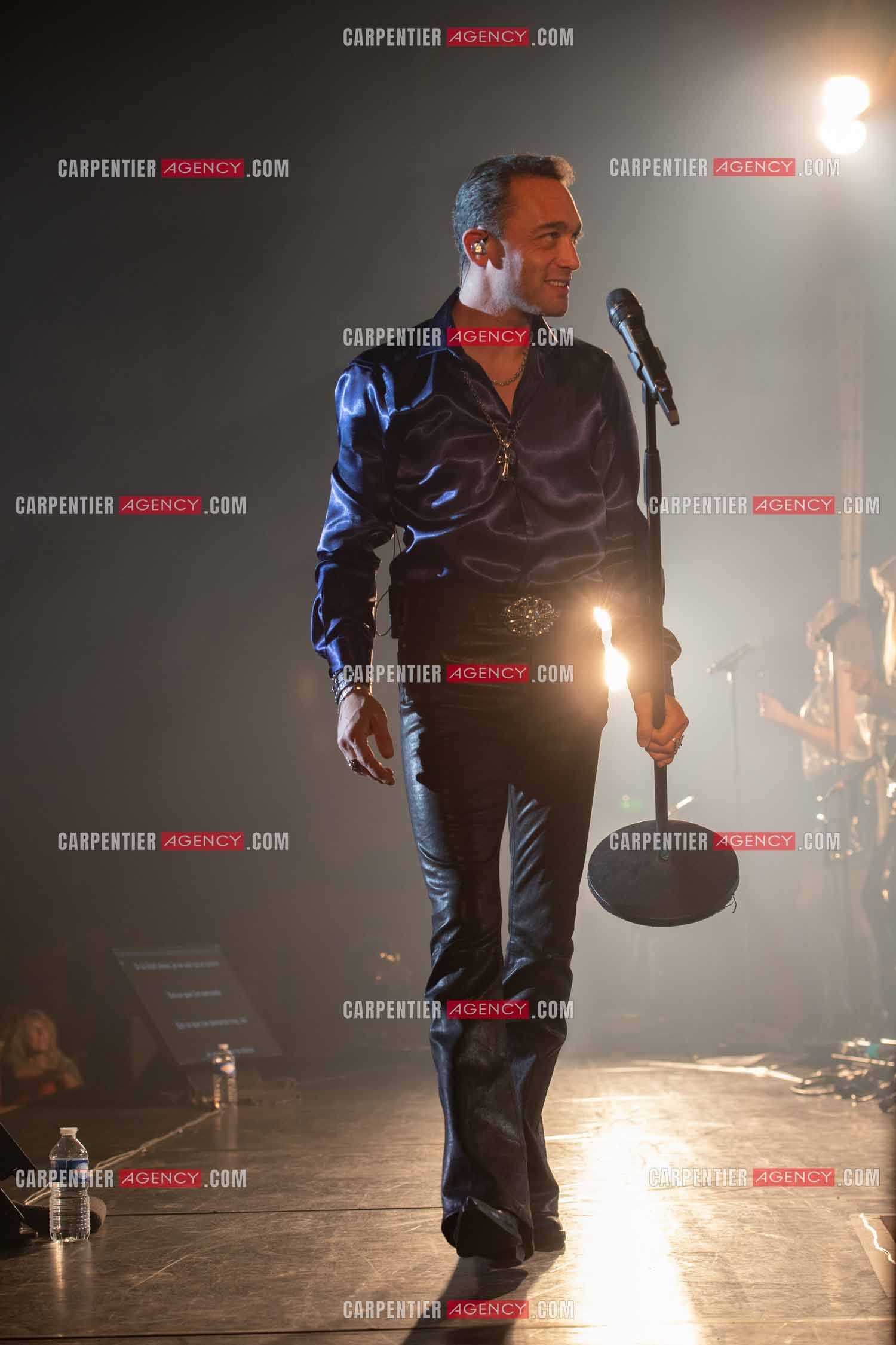 Le sosie vocal Jean-Baptiste Guégan en concert.        ( Exclusif )
