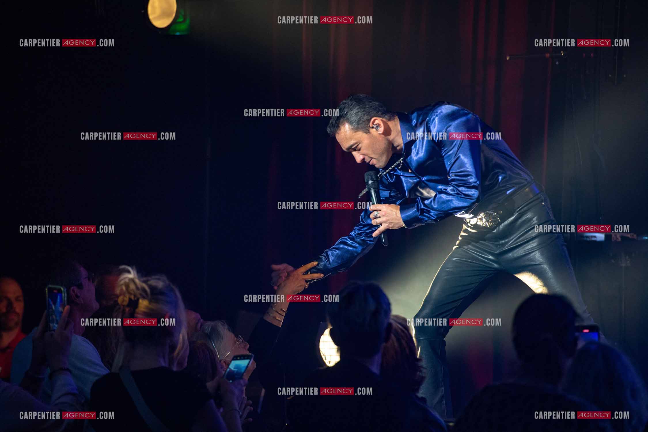 Le sosie vocal Jean-Baptiste Guégan en concert.        ( Exclusif )