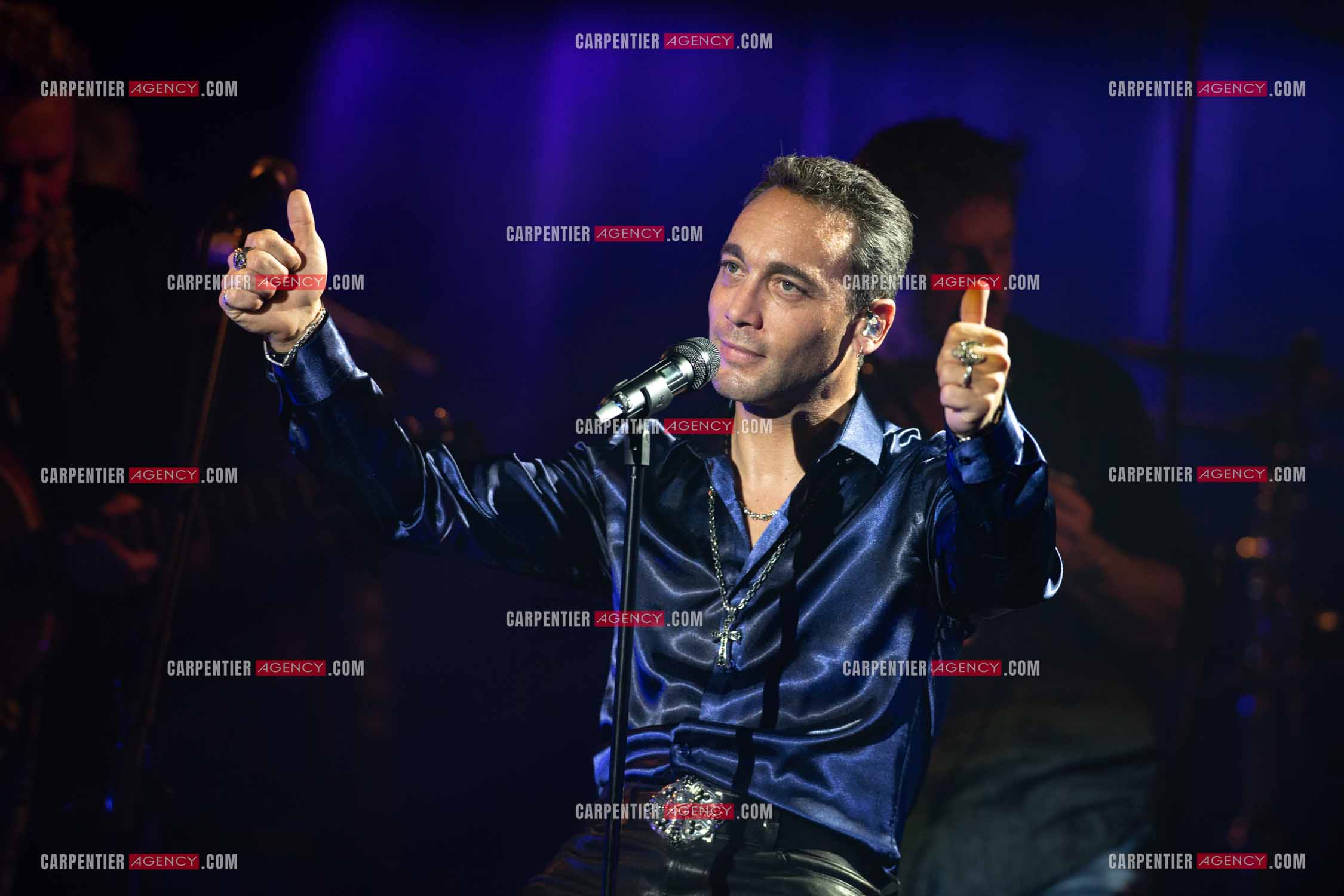 Le sosie vocal Jean-Baptiste Guégan en concert.        ( Exclusif )
