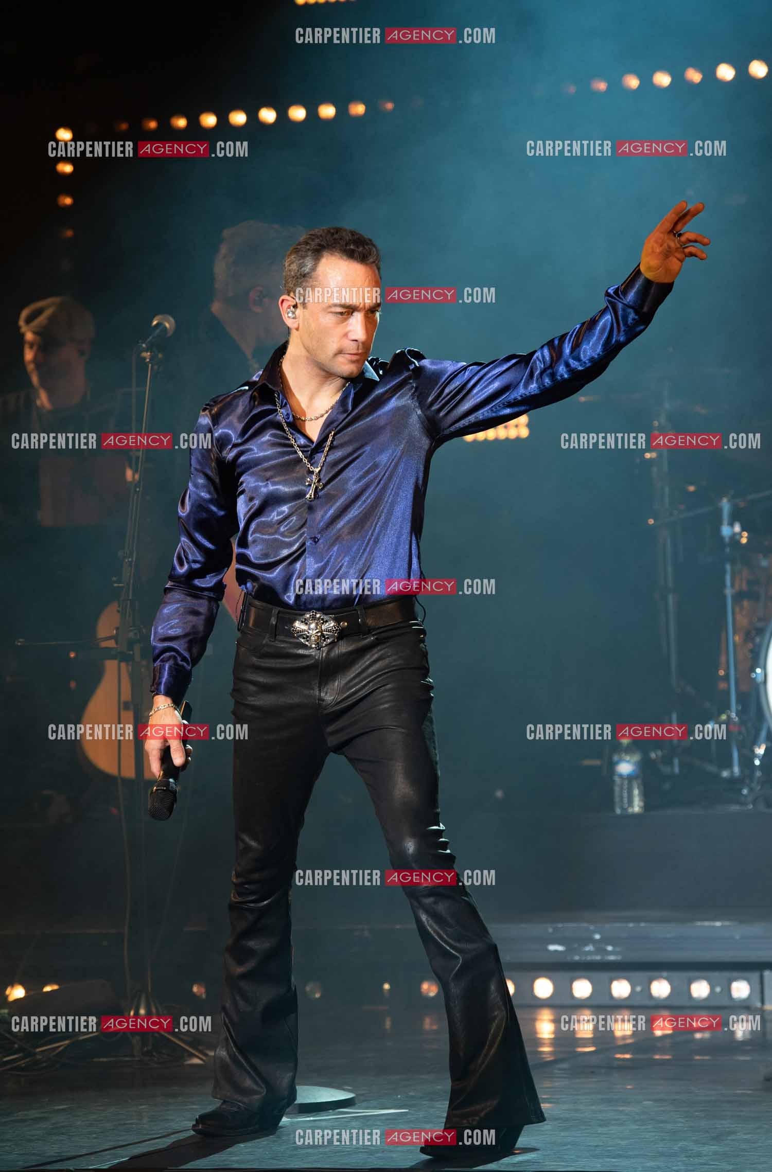 Le sosie vocal Jean-Baptiste Guégan en concert.        ( Exclusif )