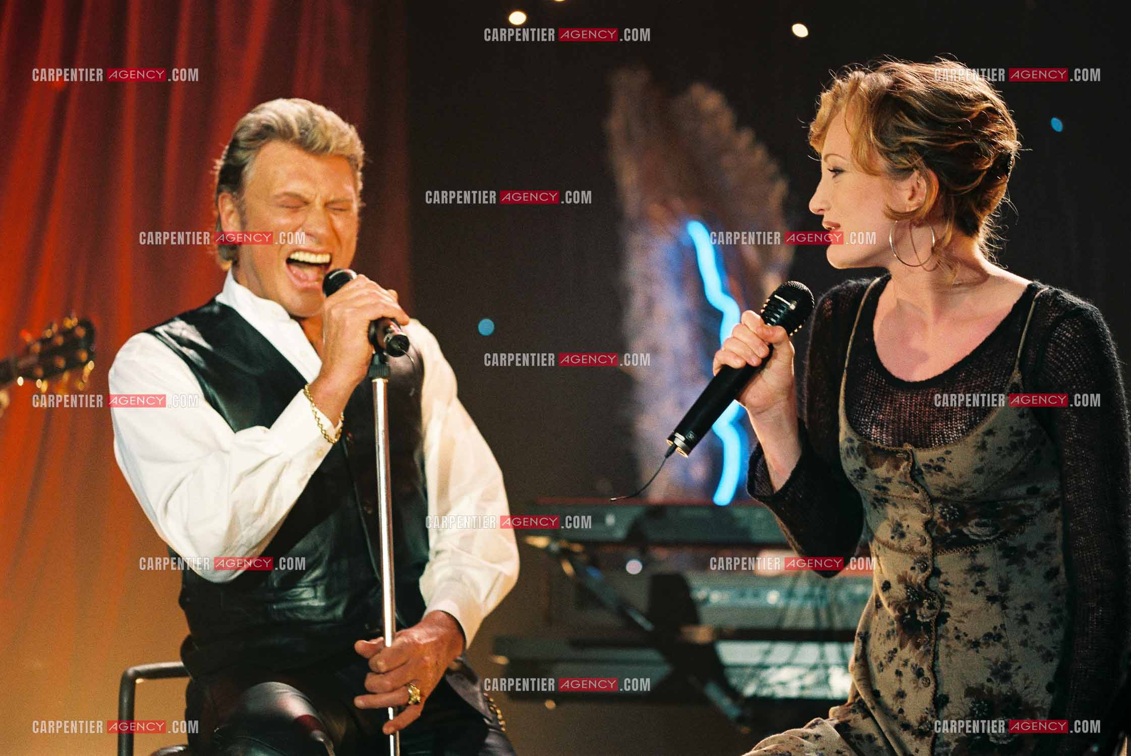 Le chanteur Johnny Hallyday et la chanteuse Patricia Kaas lors de l'enregistrement de l'émission  “ Je te dis vous “ sur TF1.       ( Exclusif )