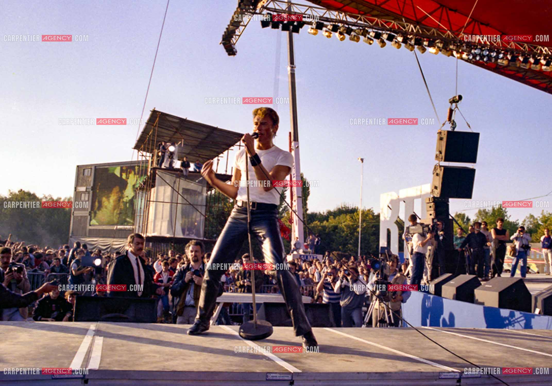 Photo J-HAL-1985-411