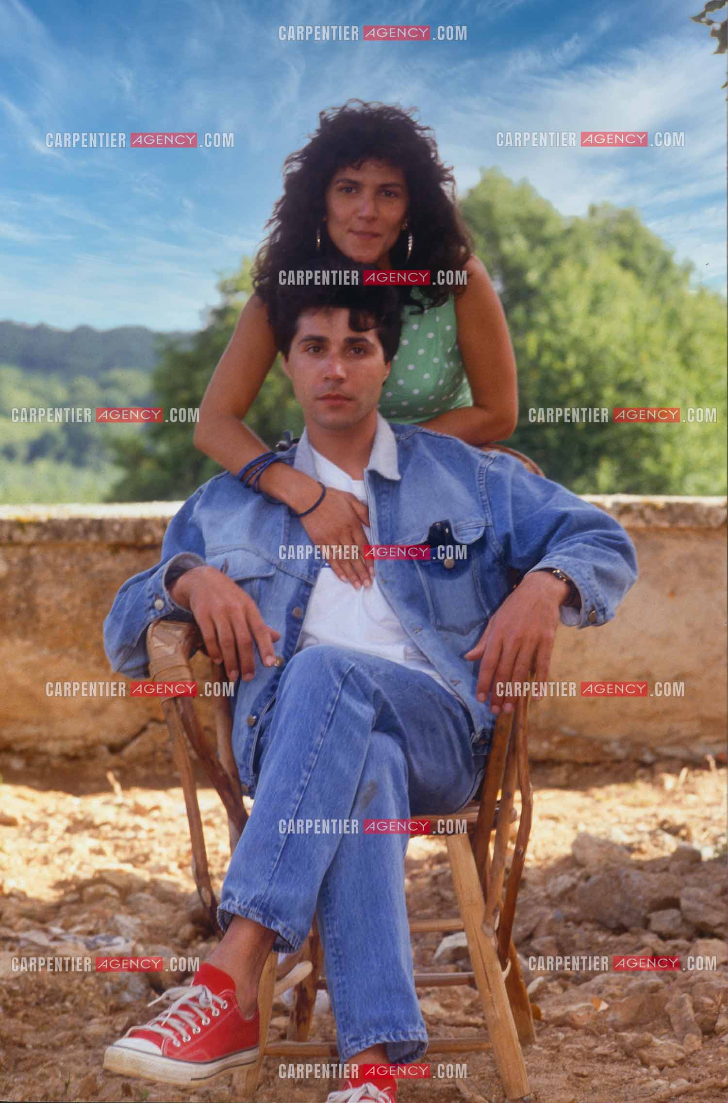 Jean-Luc Lahaye et sa femme Aurélie inaugurent un nouveau centre pour que les jeunes défavorisés “ Cent Familles “ puissent venir en colonie de vacances à la Coquille en Dordogne dans l'ancien monastère bouddhiste zen Kanshôji.  ( Exclusif )