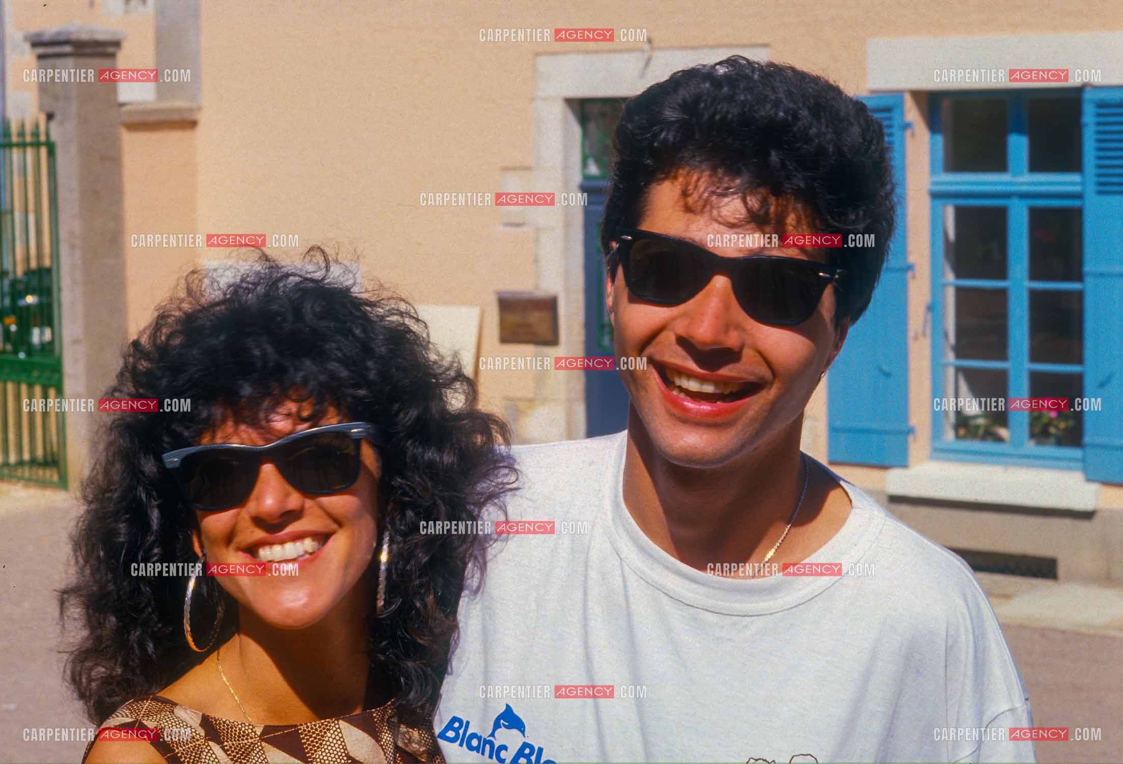 Jean-Luc Lahaye et sa femme Aurélie inaugurent un nouveau centre pour que les jeunes défavorisés “ Cent Familles “ puissent venir en colonie de vacances à la Coquille en Dordogne dans l'ancien monastère bouddhiste zen Kanshôji.  ( Exclusif )