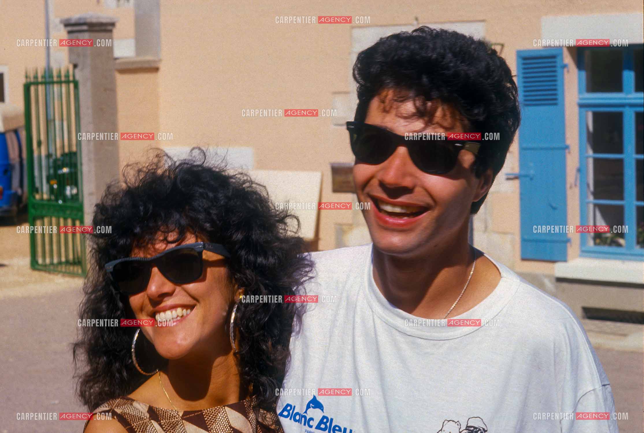 Jean-Luc Lahaye et sa femme Aurélie inaugurent un nouveau centre pour que les jeunes défavorisés “ Cent Familles “ puissent venir en colonie de vacances à la Coquille en Dordogne dans l'ancien monastère bouddhiste zen Kanshôji.  ( Exclusif )