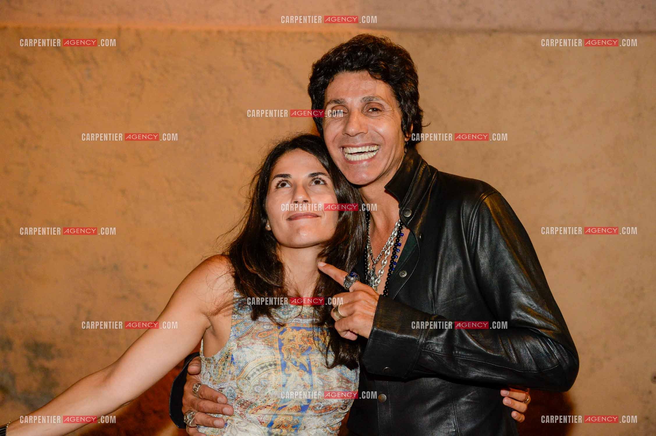 Le chanteur Jean-Luc Lahaye avec sa deuxième fille Gloria. Gloria vient d'accoucher de son premier enfant une petite fille nommée Lou née le 20 septembre 2025 à l'hôpital Grâce de Monaco à 02h29 du matin.  ( Exclusif )