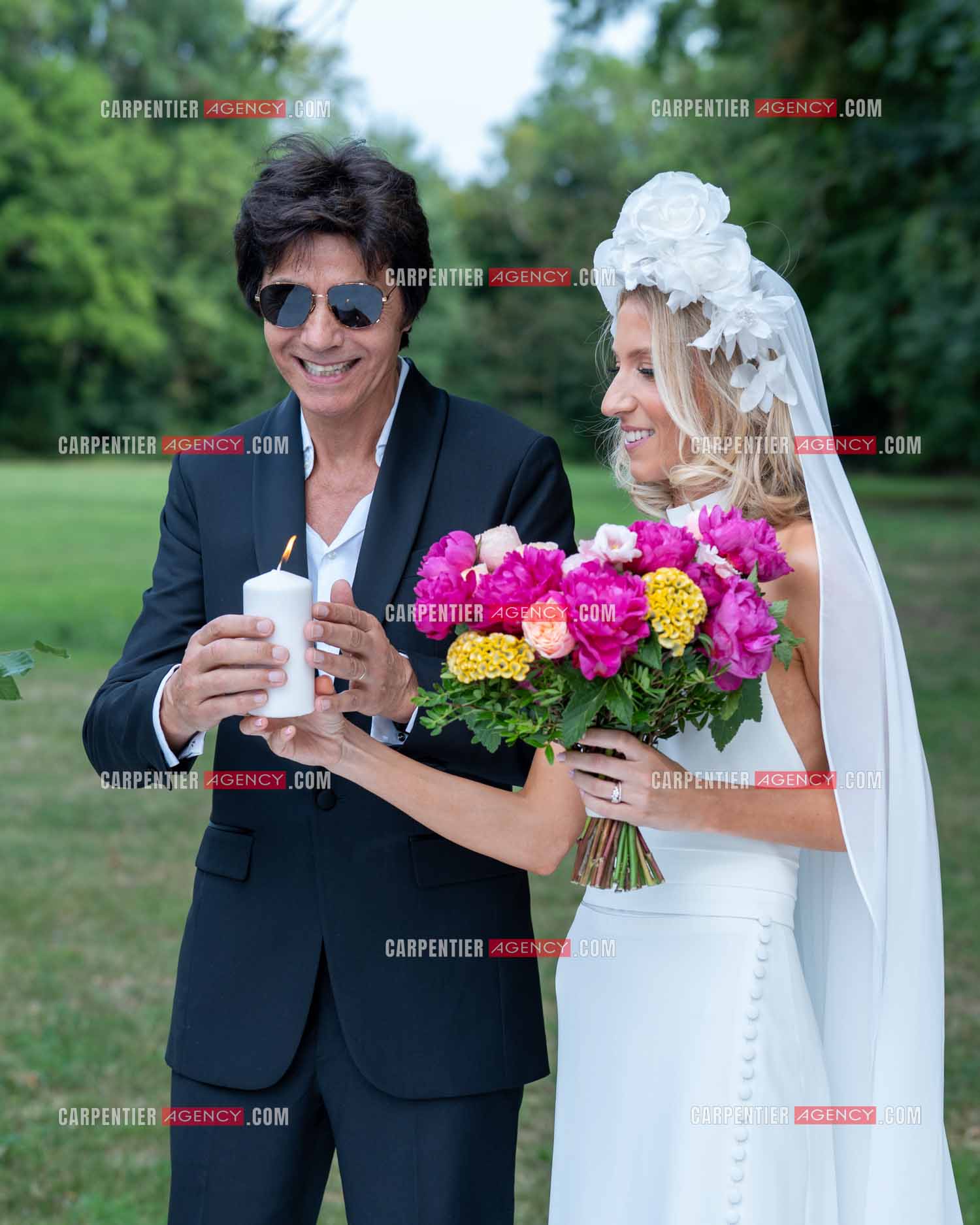 Mariage entre Jean-Luc Lahaye et Paola Aubin à la mairie du 18 èm arrondissement de Paris, et la cérémonie religieuse au château de Janvry.  ( Exclusif )