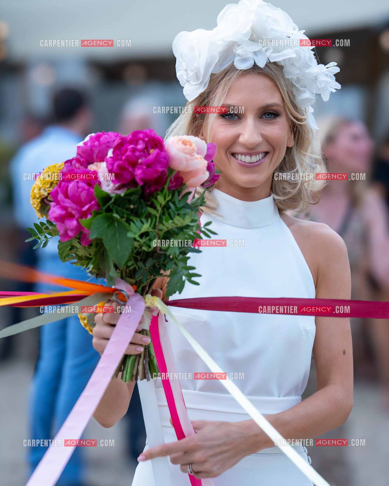 Mariage entre Jean-Luc Lahaye et Paola Aubin à la mairie du 18 èm arrondissement de Paris, et la cérémonie religieuse au château de Janvry.  ( Exclusif )
