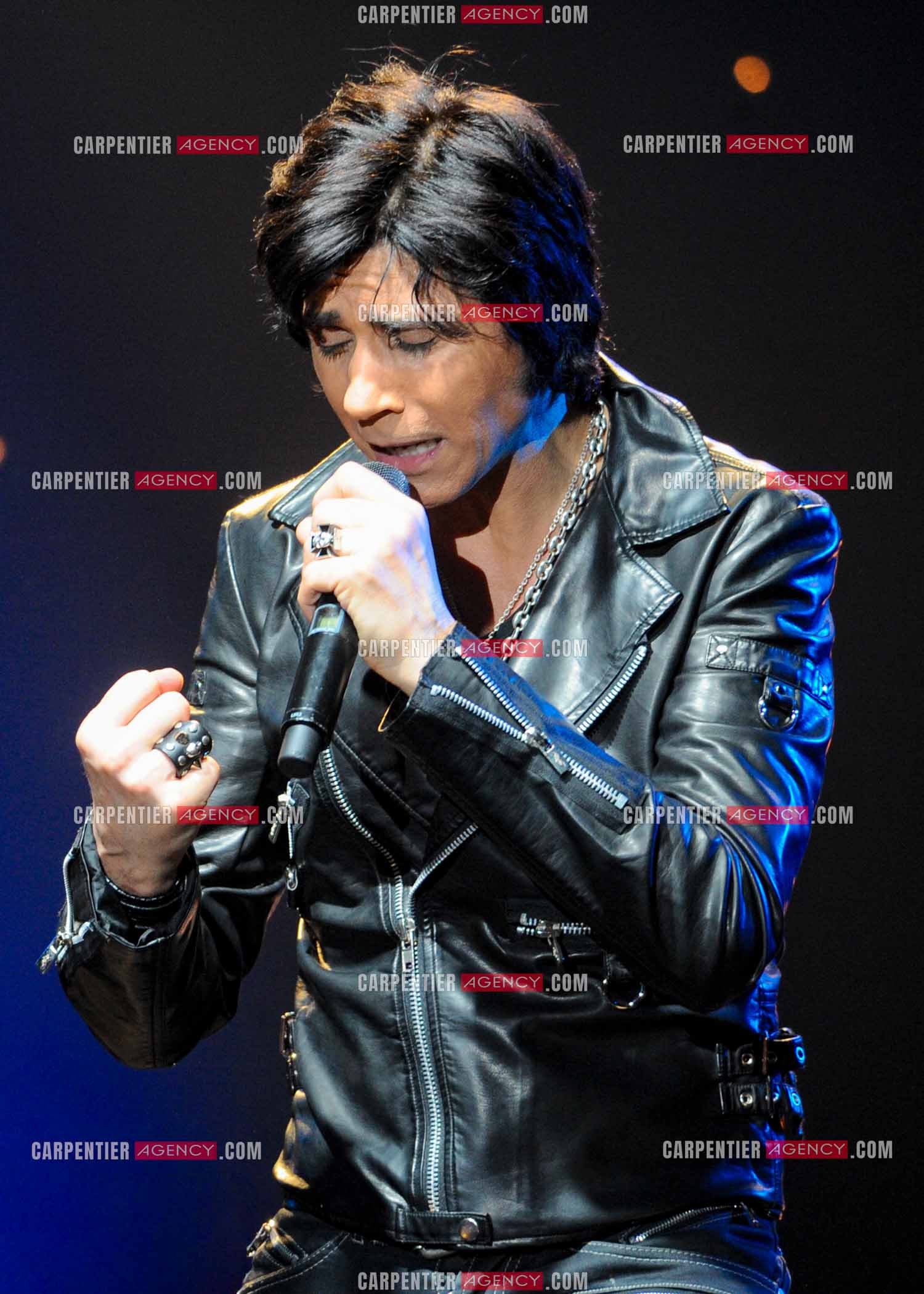 Le chanteur Jean-Luc Lahaye en concert au Bataclan.  ( Exclusif )