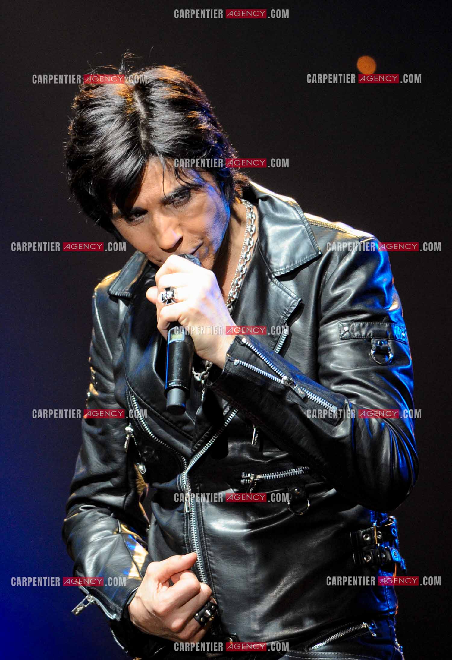 Le chanteur Jean-Luc Lahaye en concert au Bataclan.  ( Exclusif )